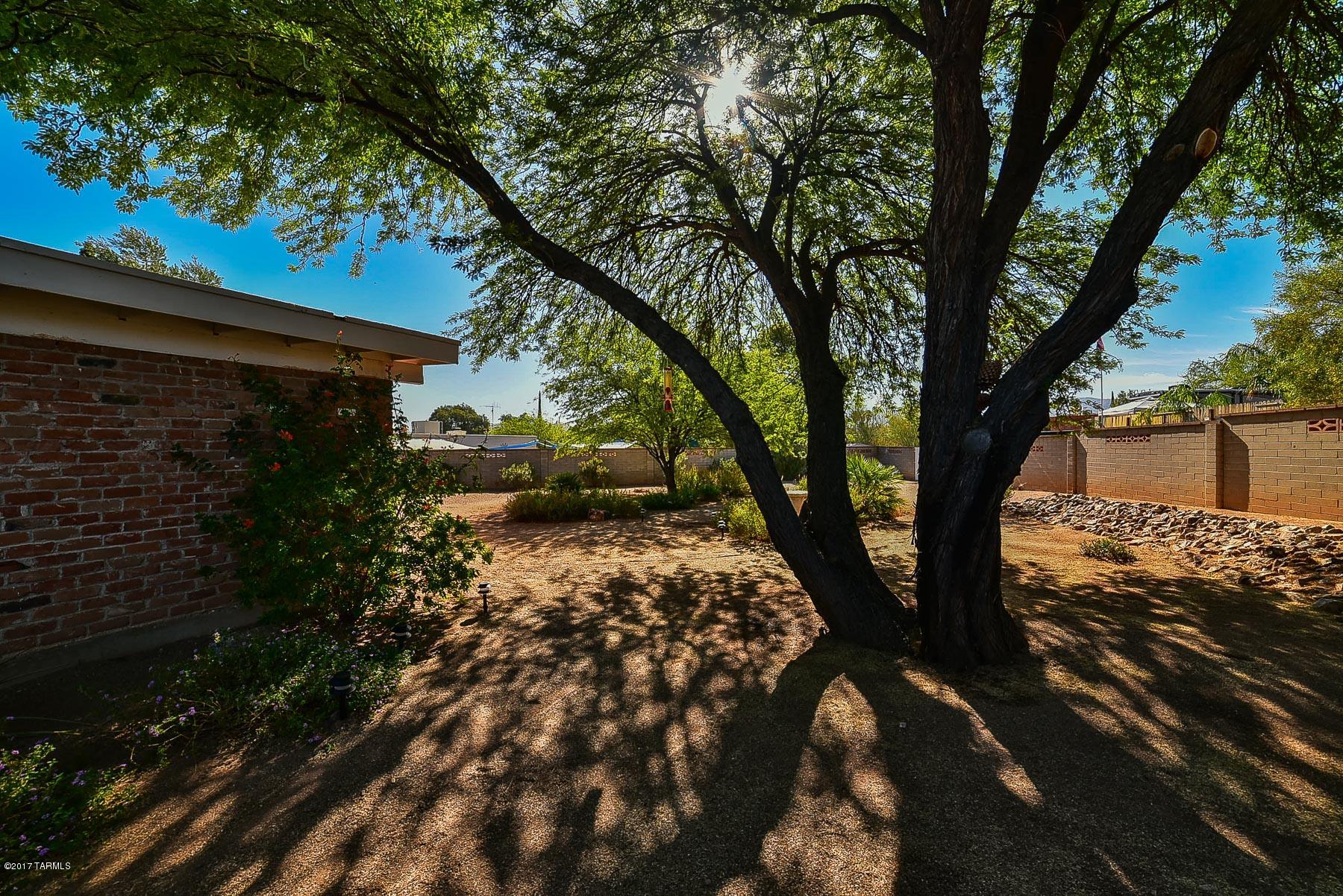 Eastern Hills Estates (1-41) - Residential