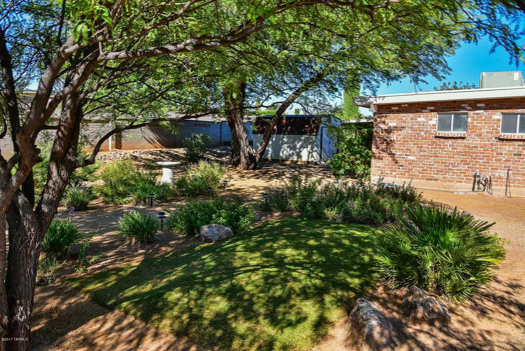 Eastern Hills Estates (1-41) - Residential
