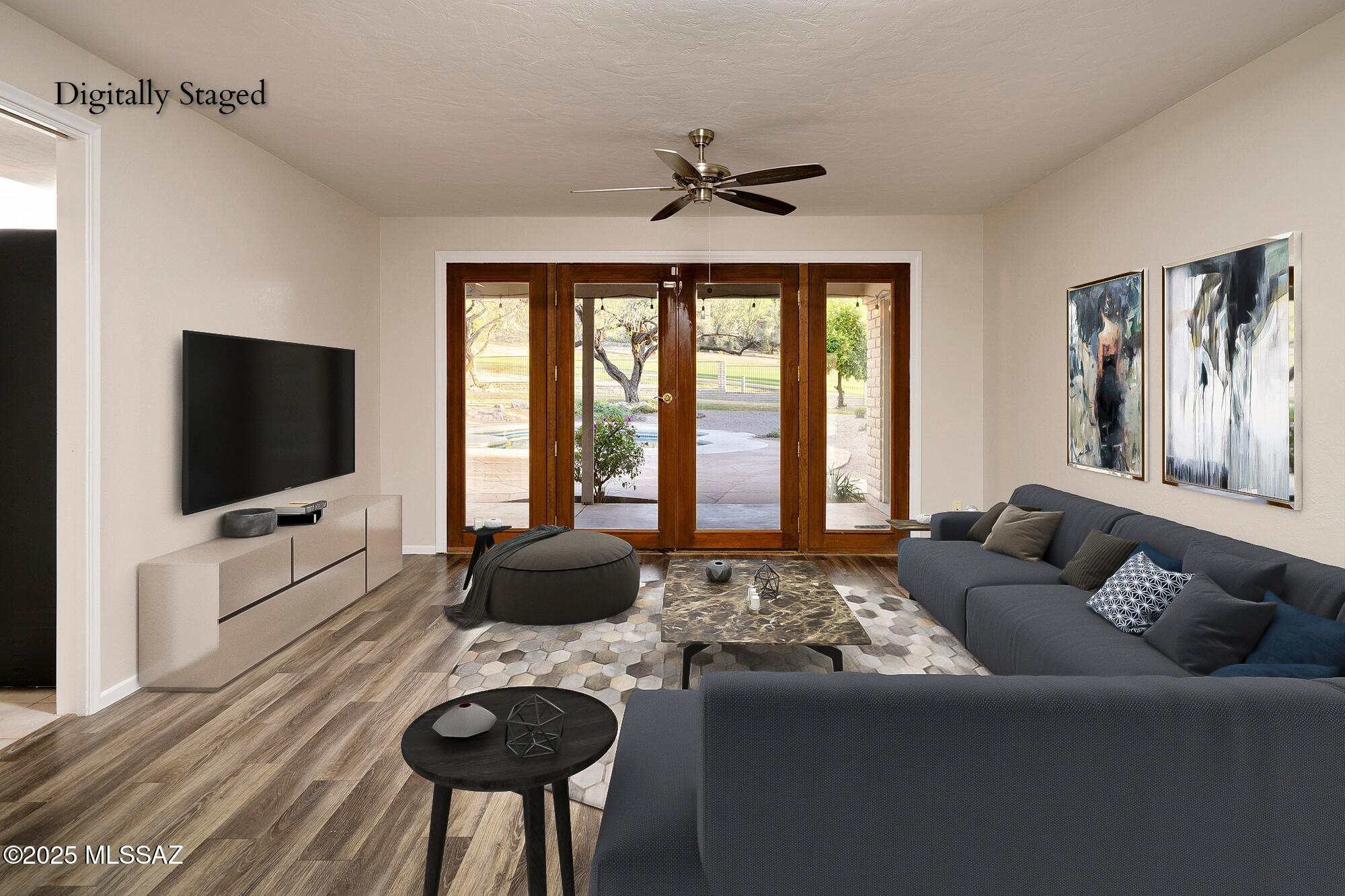 745 W Landoran Lane