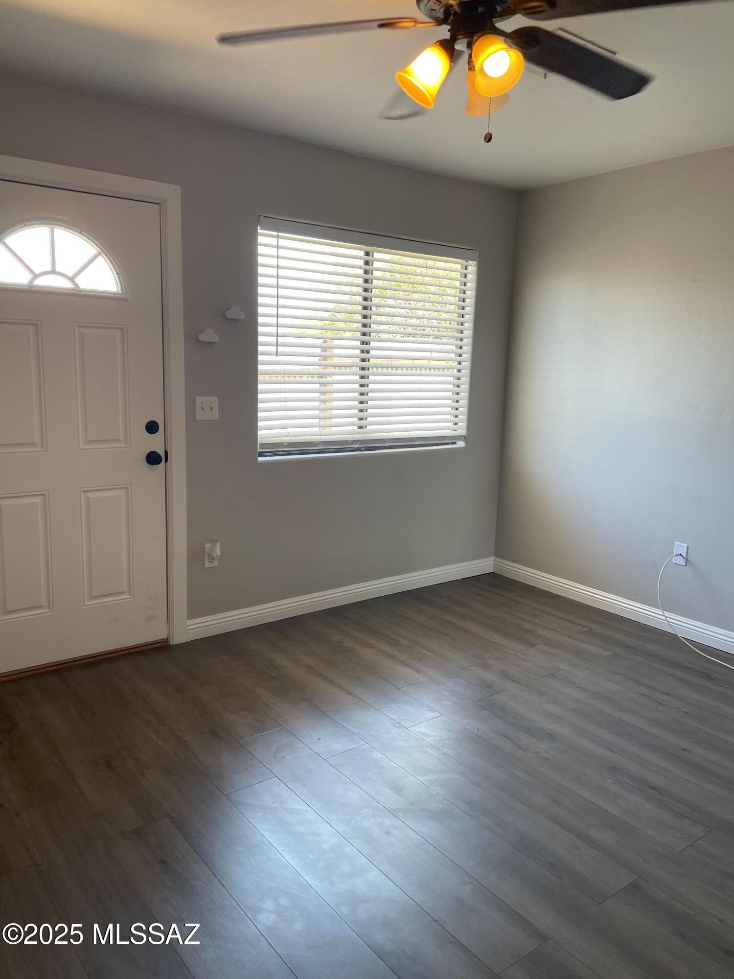 1438 N Hualpai Road