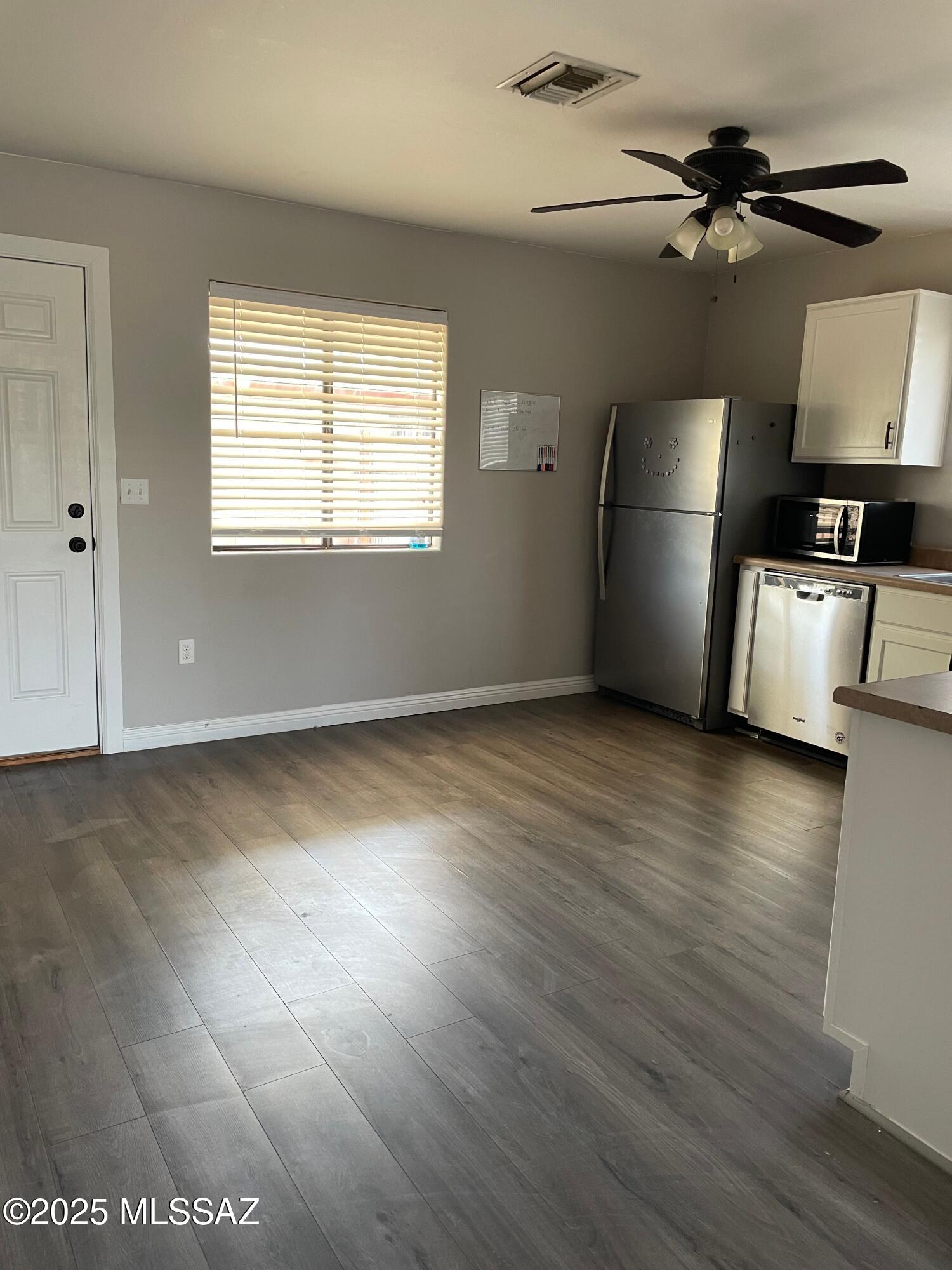 1438 N Hualpai Road