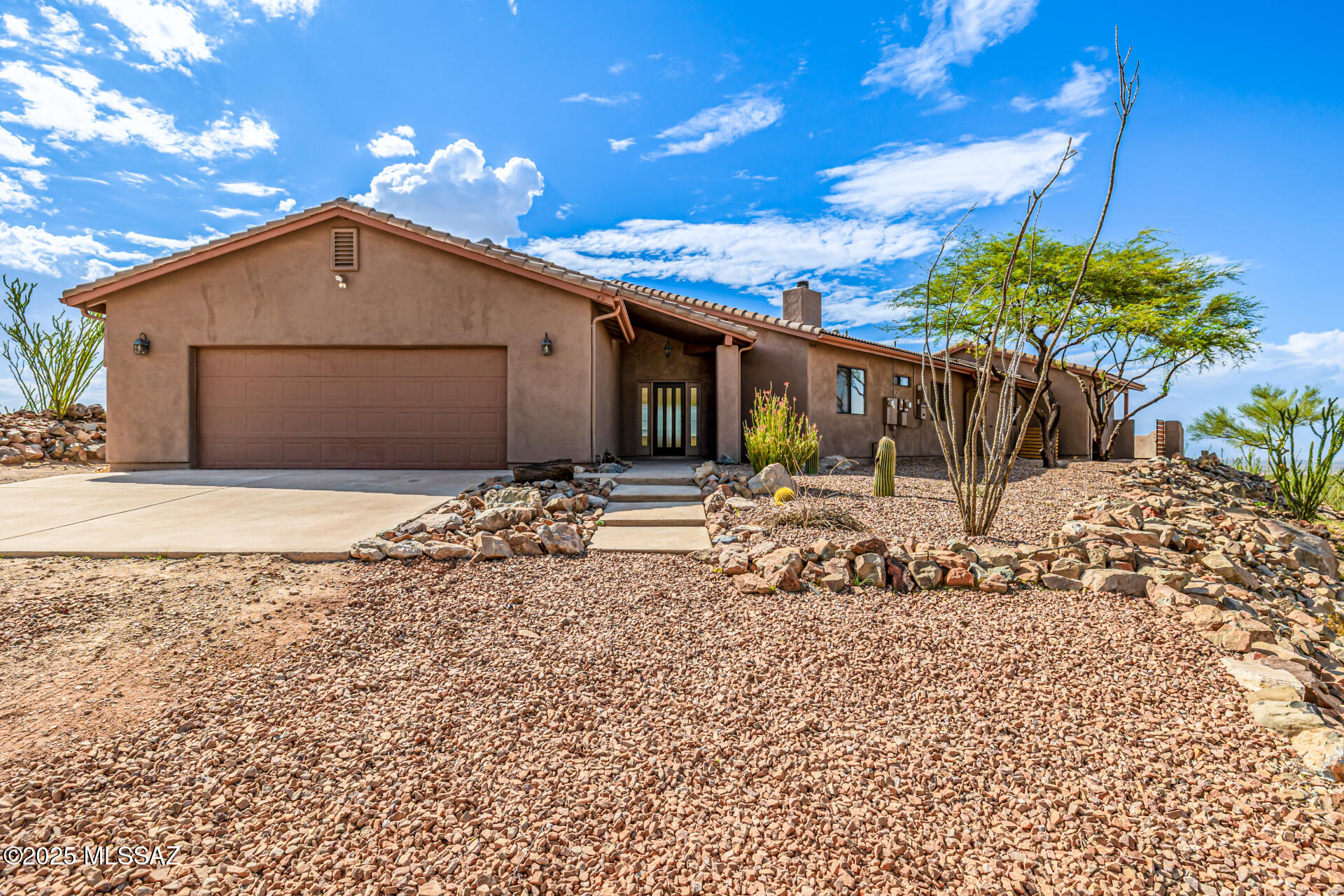 18825 S Ocotillo Rim Place