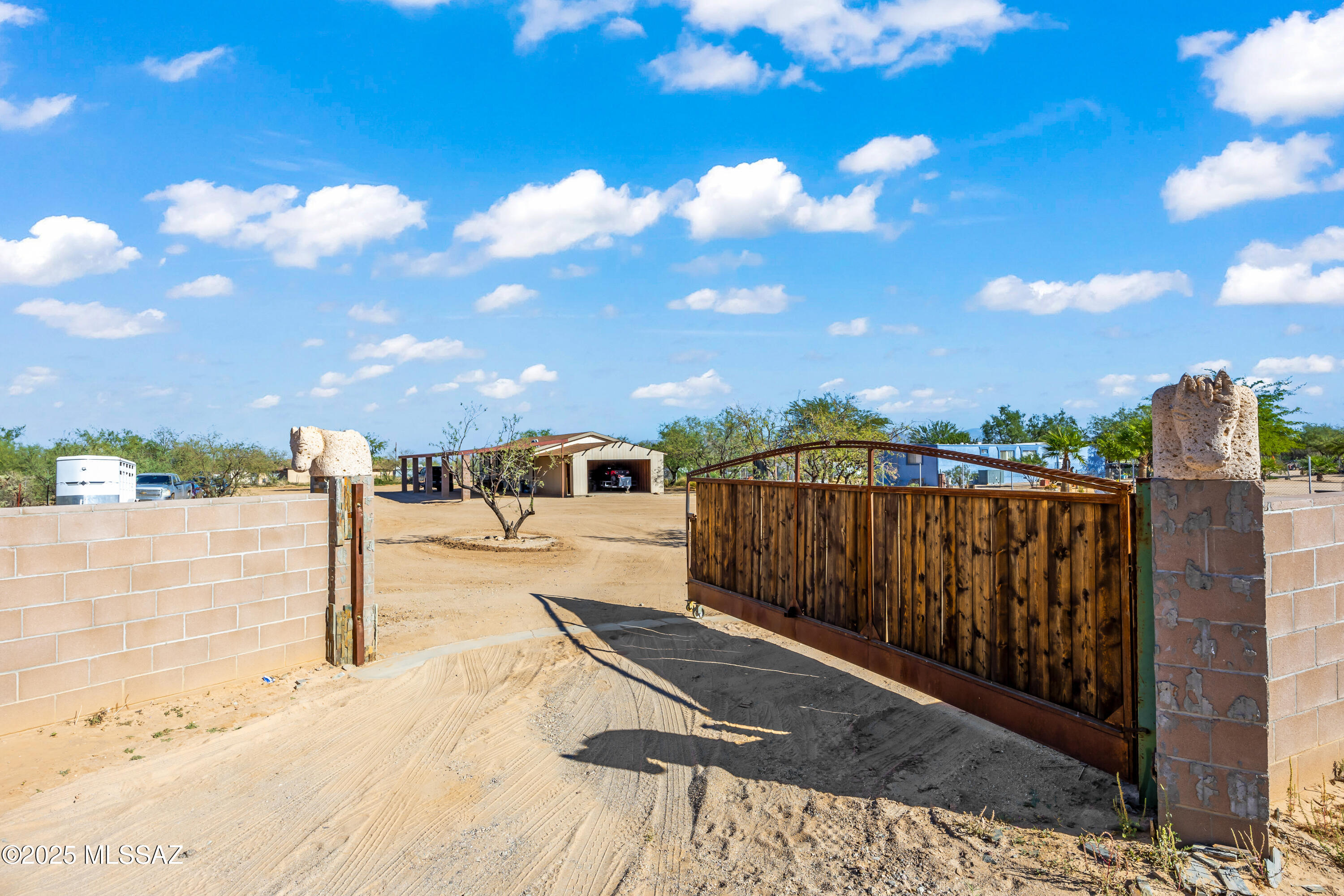 12156 W Jessica Rae Lane