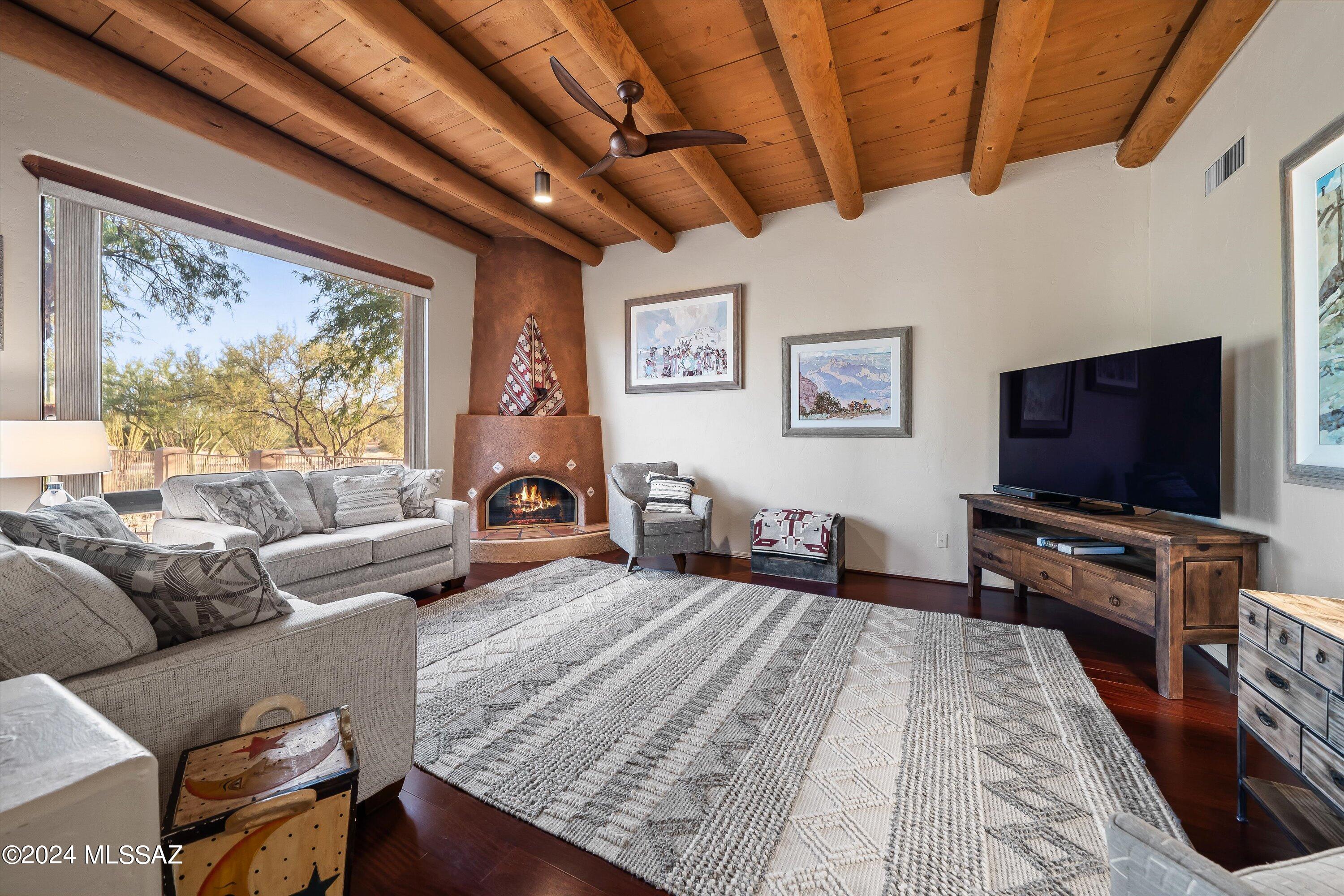 La Cholla Airpark - Residential