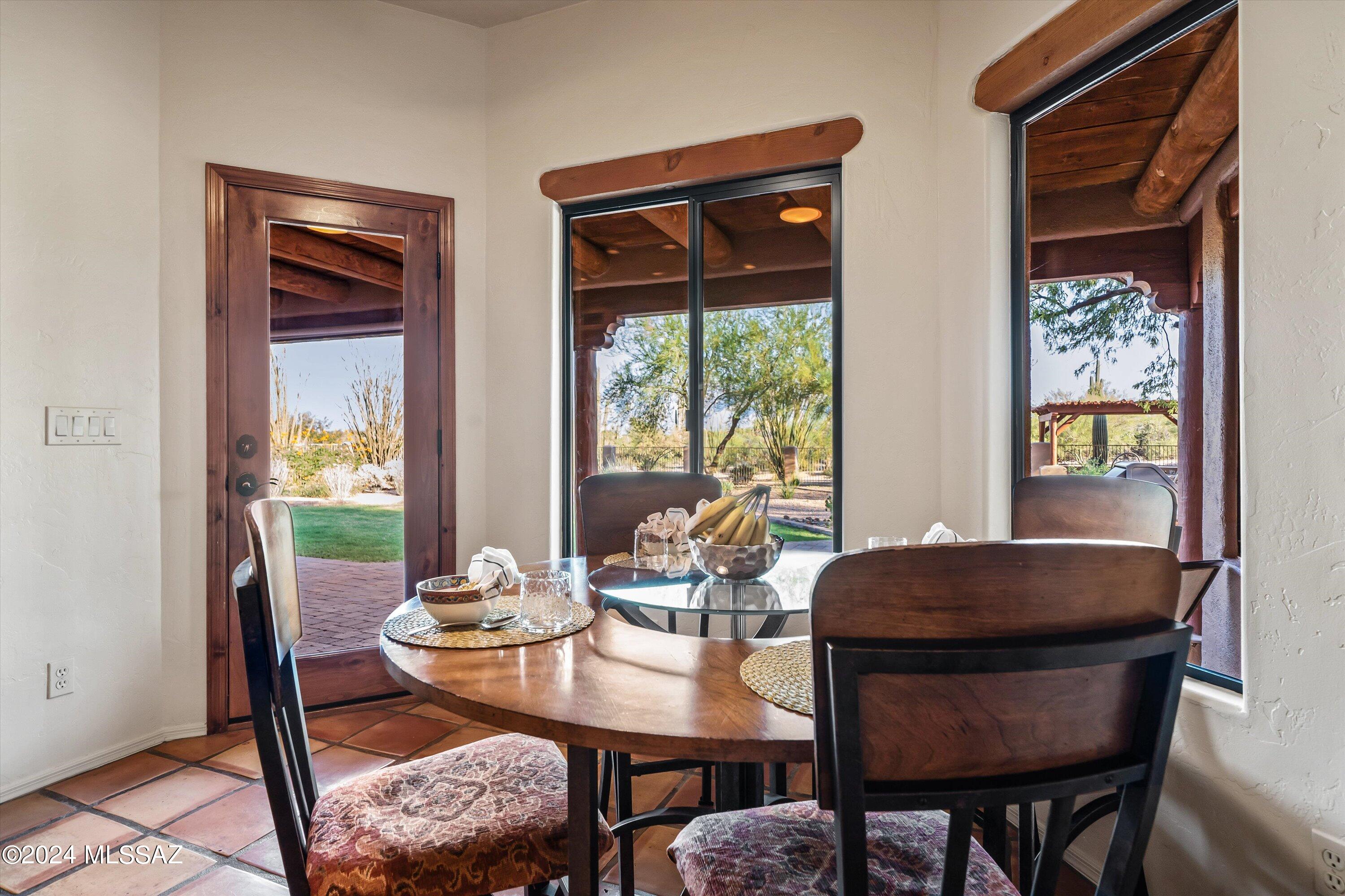La Cholla Airpark - Residential