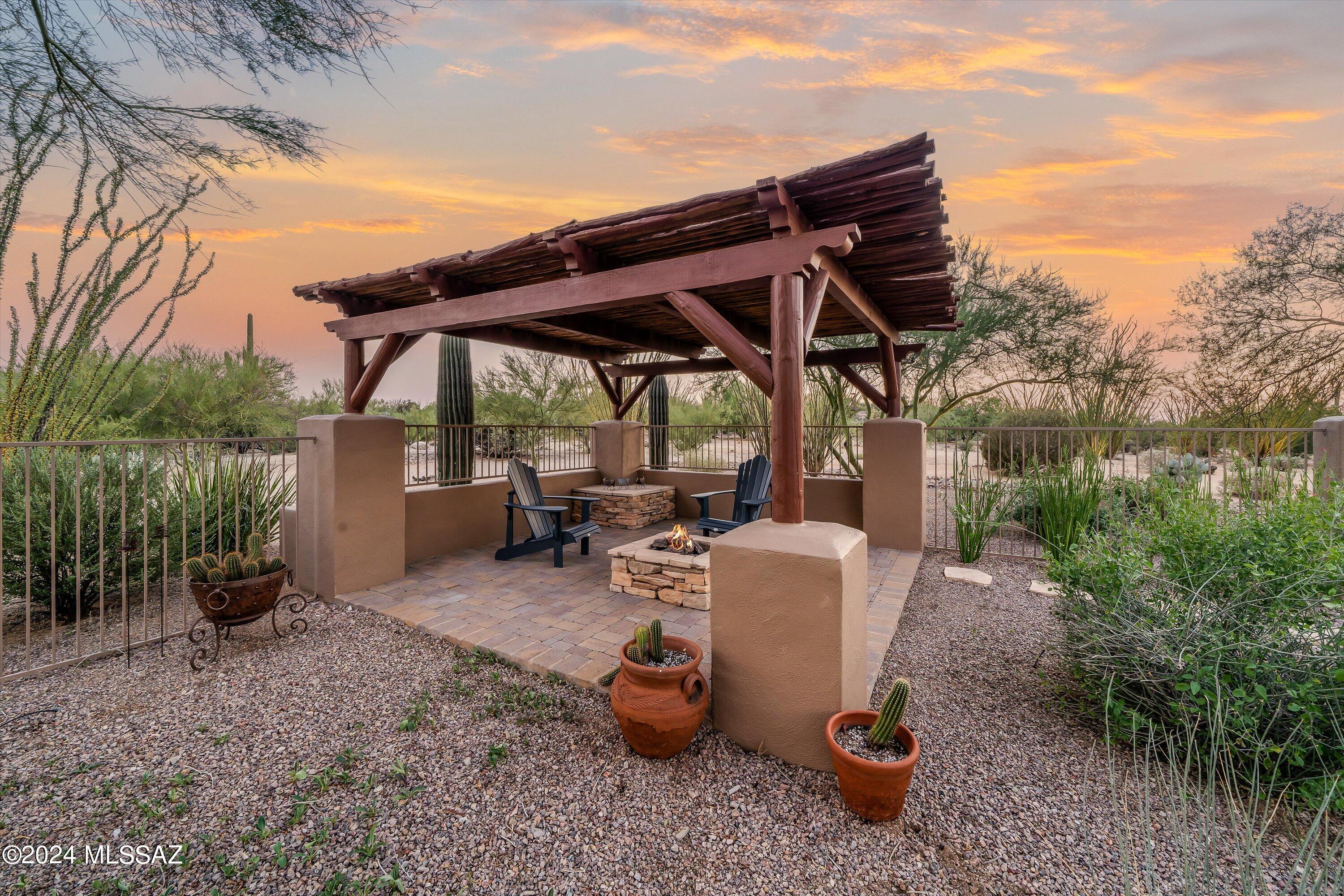 La Cholla Airpark - Residential