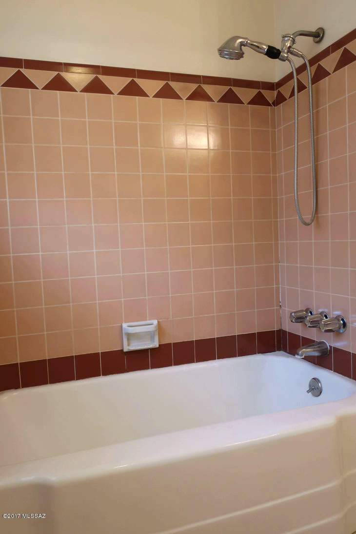 Crest View - Residential Lease