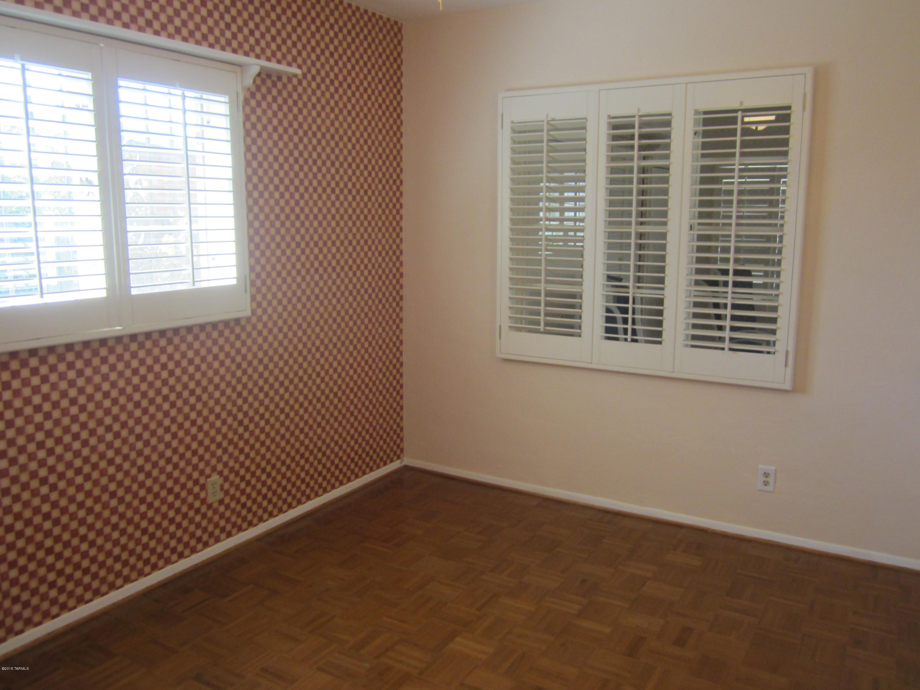 Thunderbird Heights - Residential Lease
