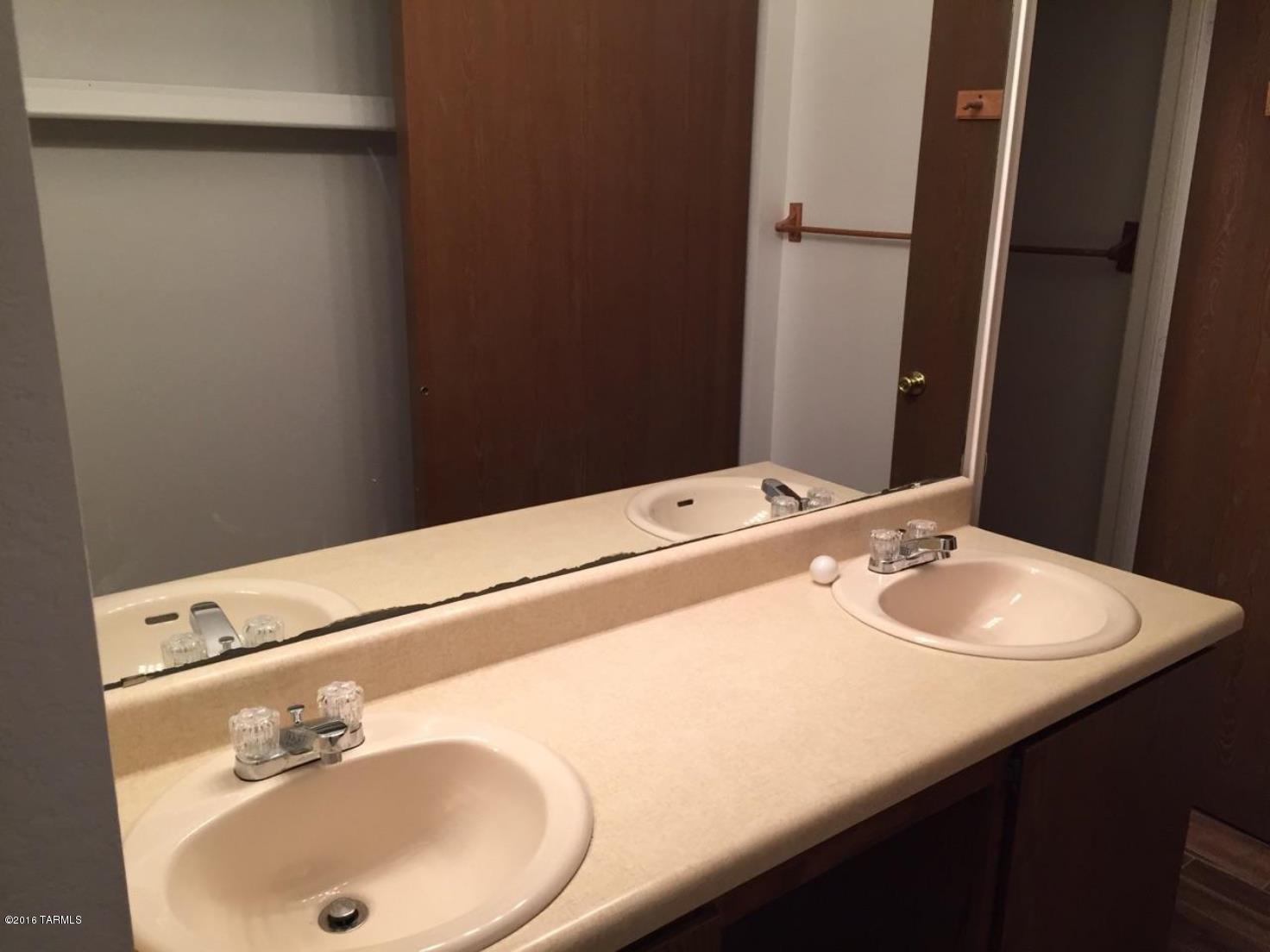 Horizon Hills (1-579) - Residential Lease