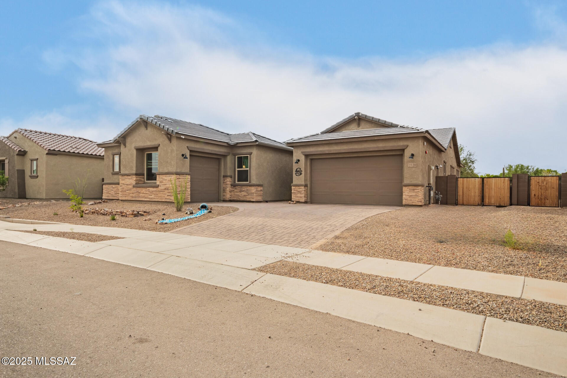 2720 W Plateau Ridge Drive