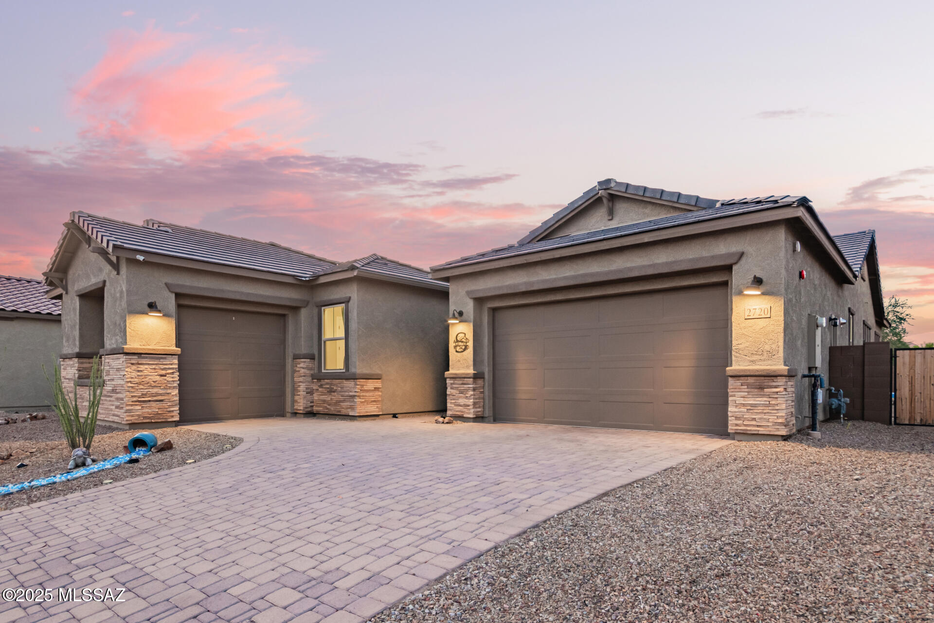 2720 W Plateau Ridge Drive