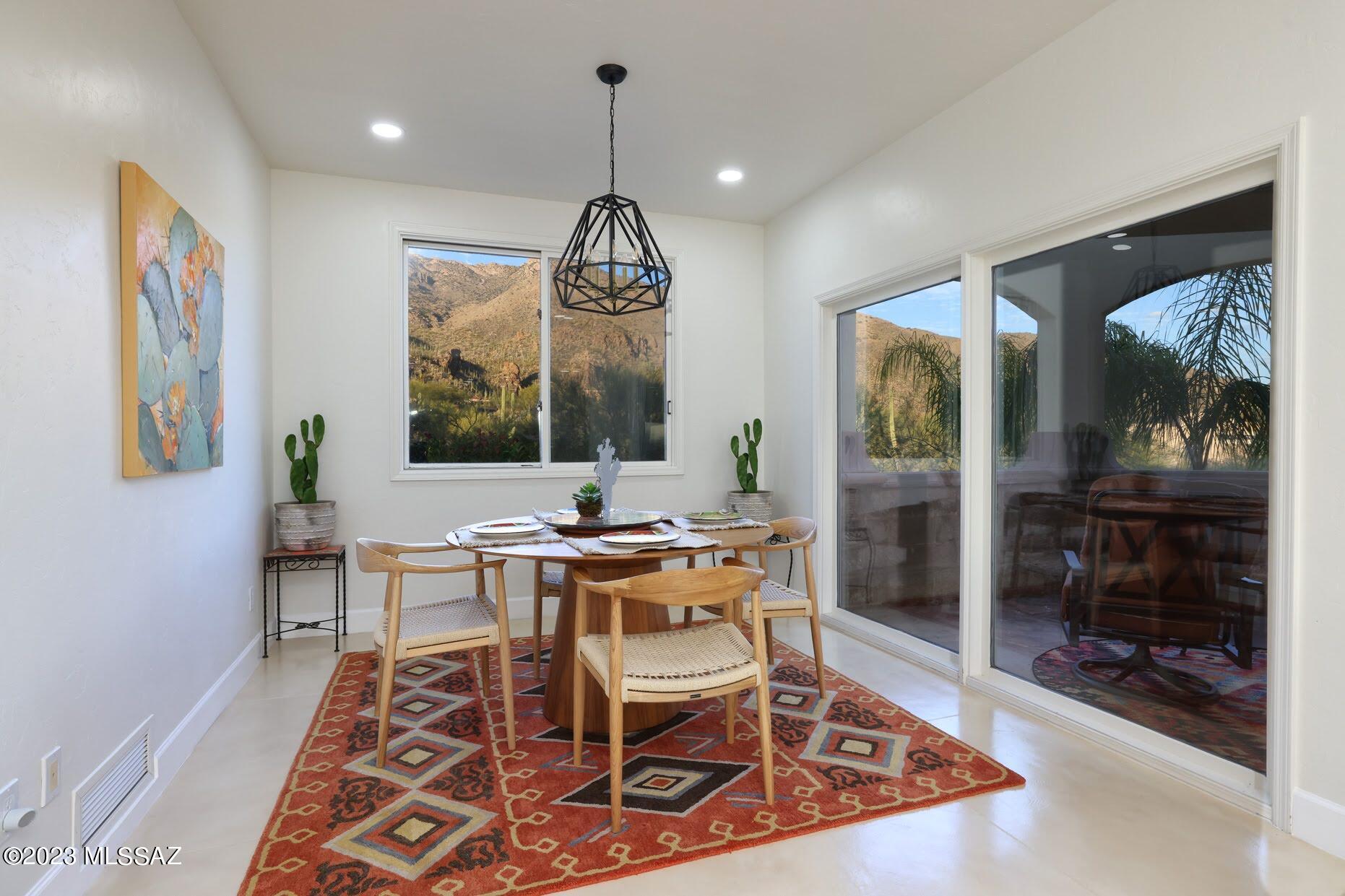 Finisterra (1-210) - Residential