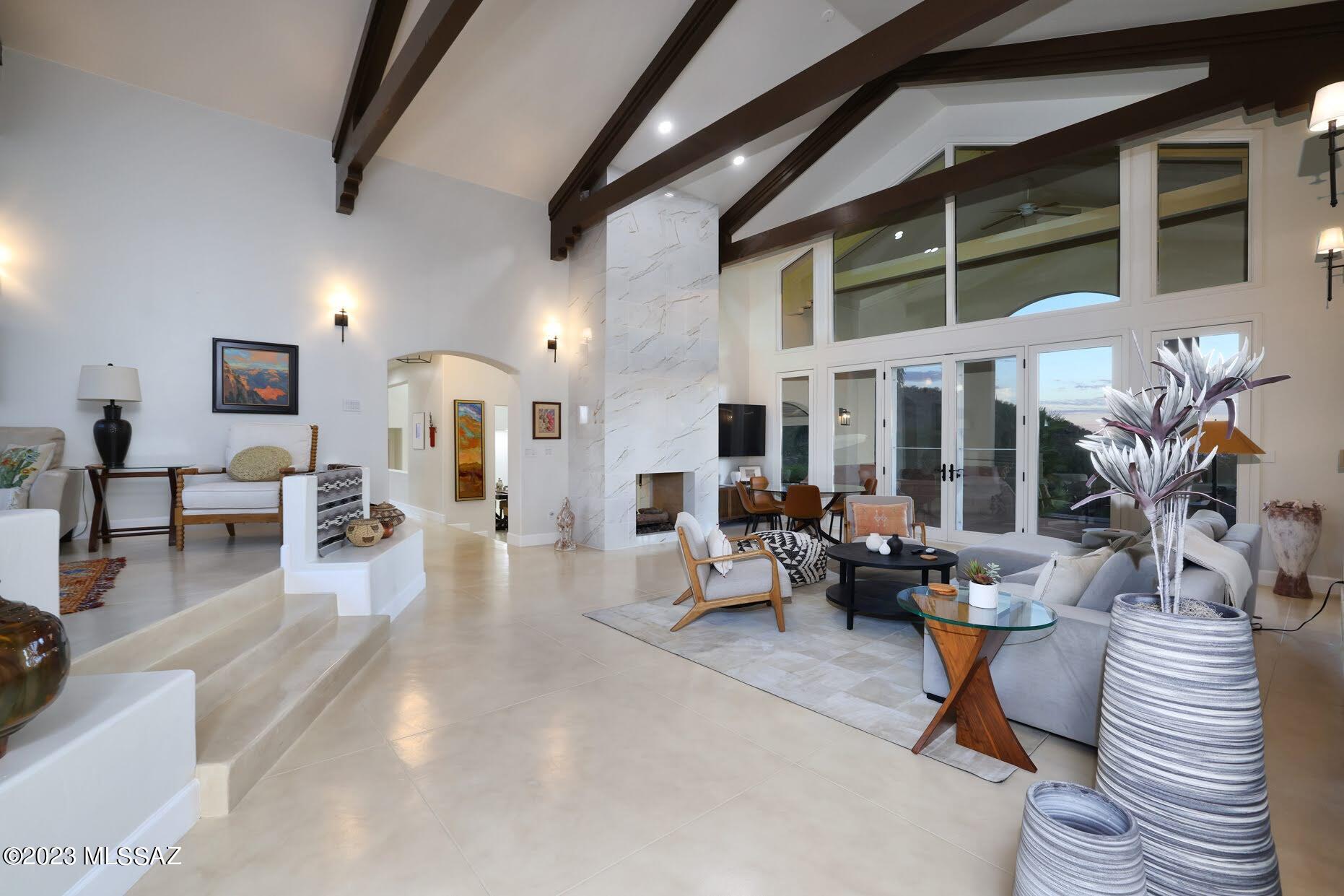 Finisterra (1-210) - Residential