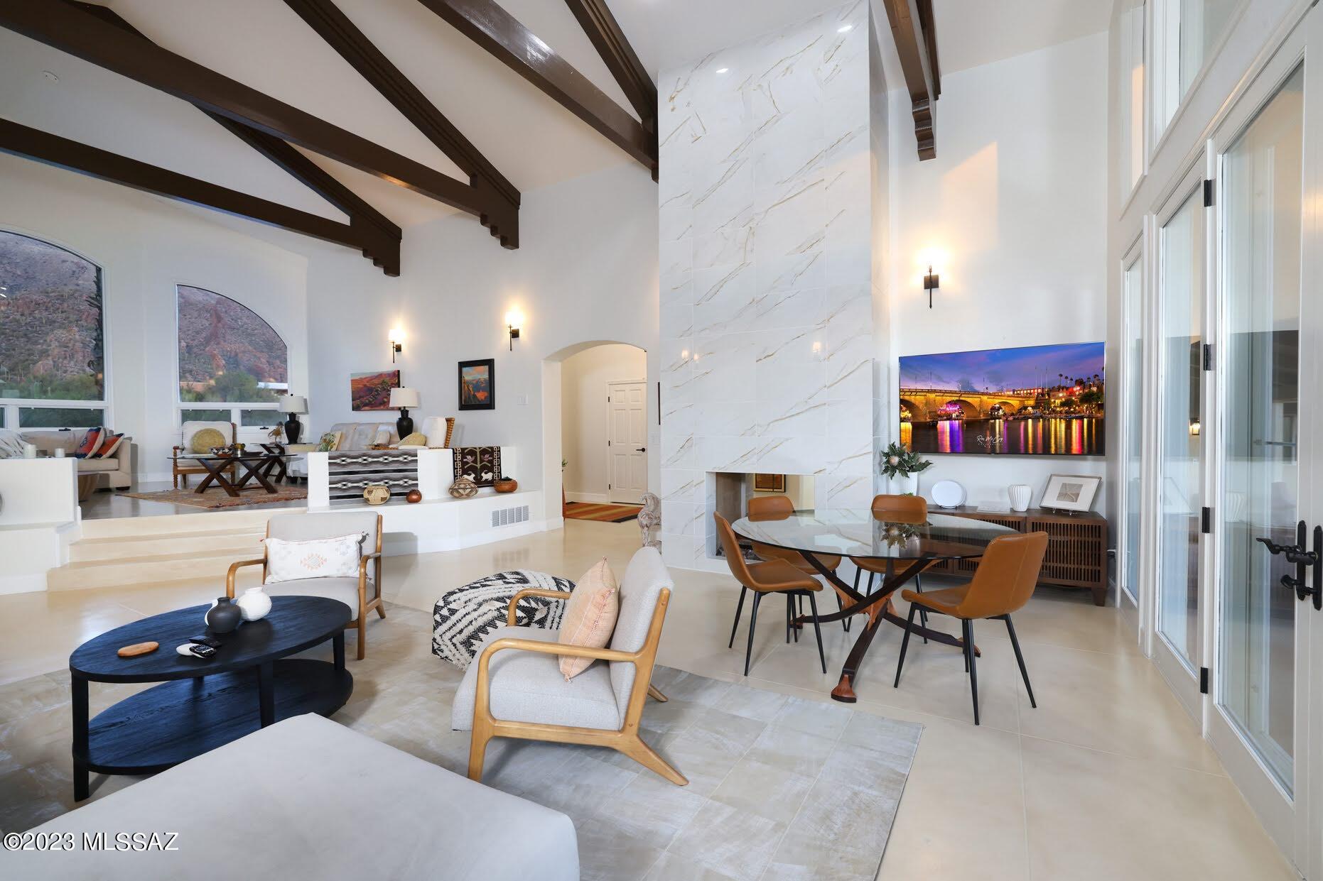 Finisterra (1-210) - Residential