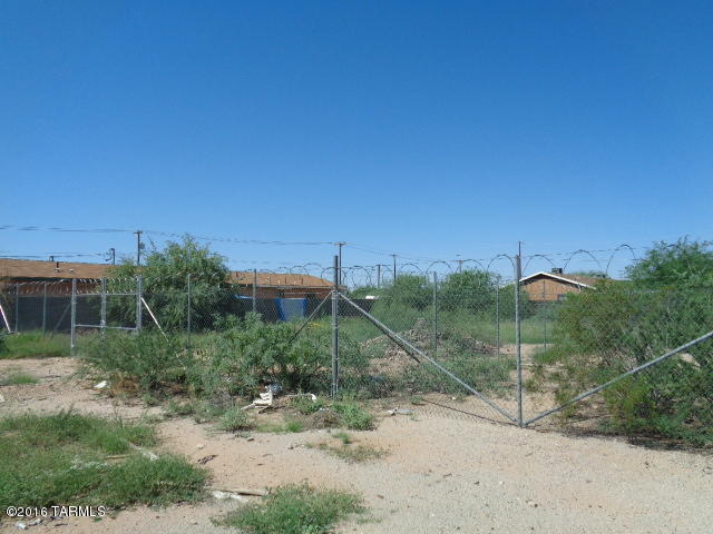 McInnes Addition - Land