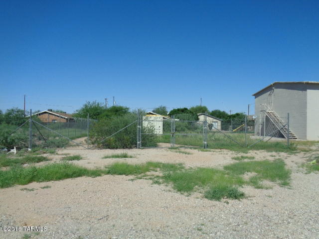 McInnes Addition - Land