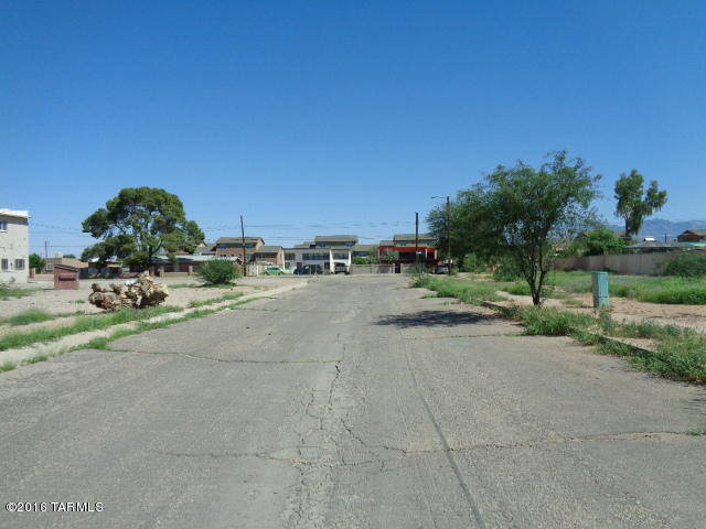 McInnes Addition - Land
