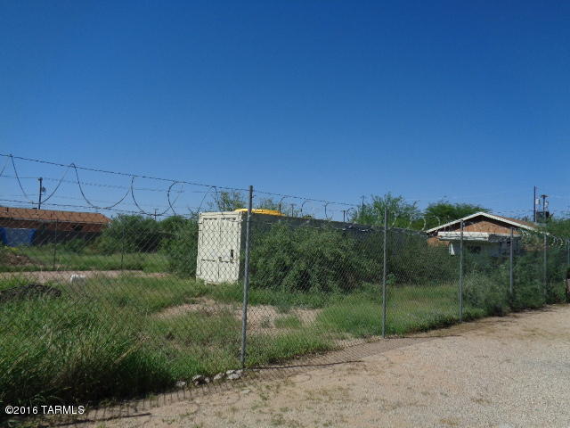 McInnes Addition - Land
