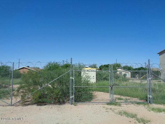 McInnes Addition - Land