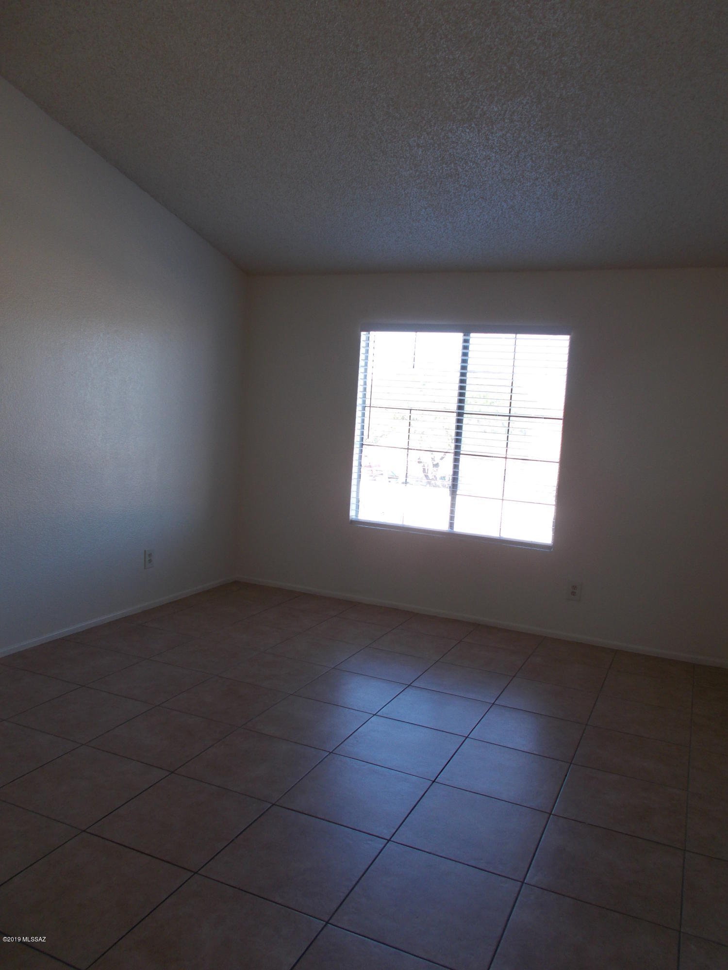 Village At Midvale Park Amend, (165-260) - Residential Lease