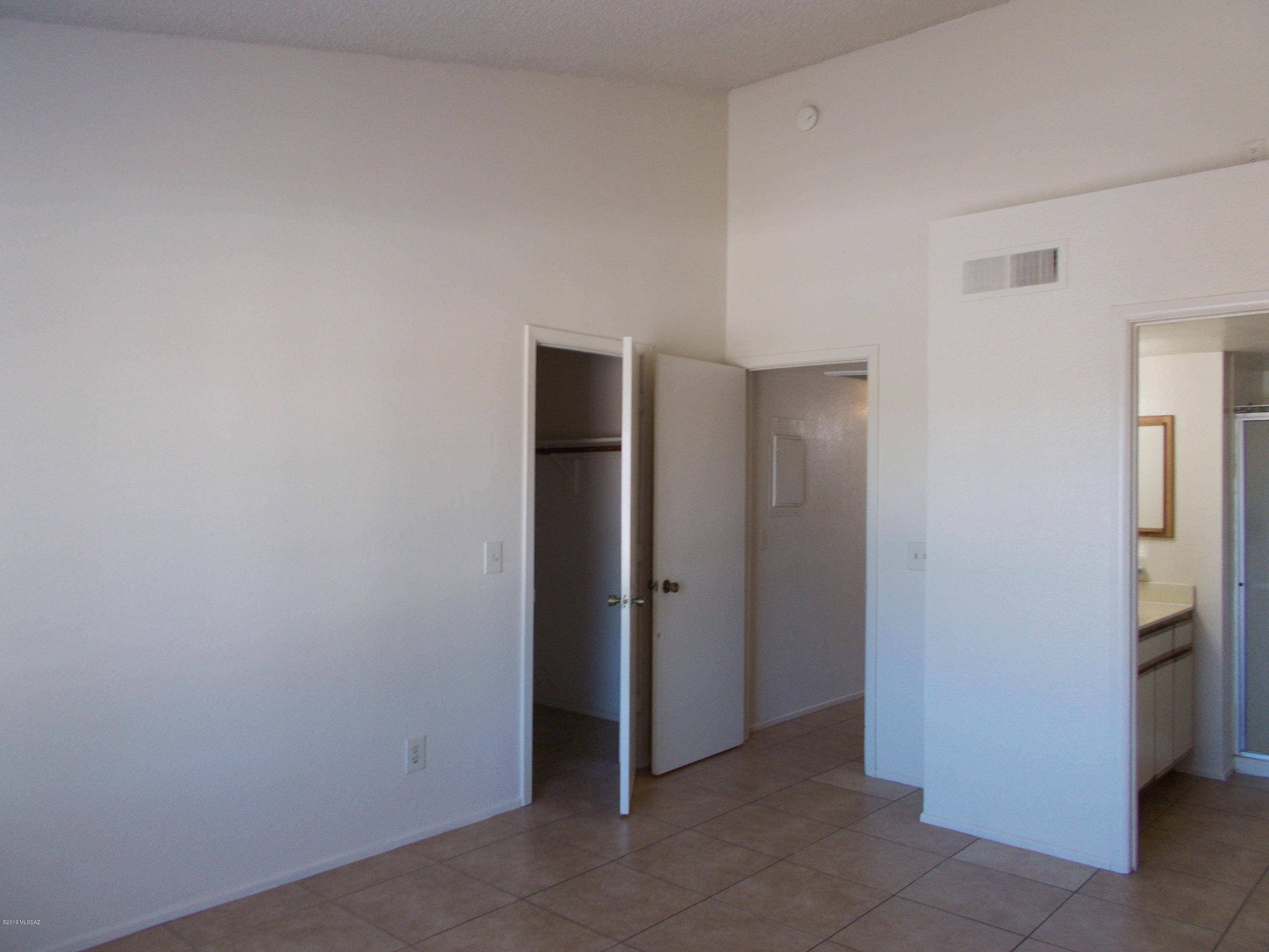 Village At Midvale Park Amend, (165-260) - Residential Lease