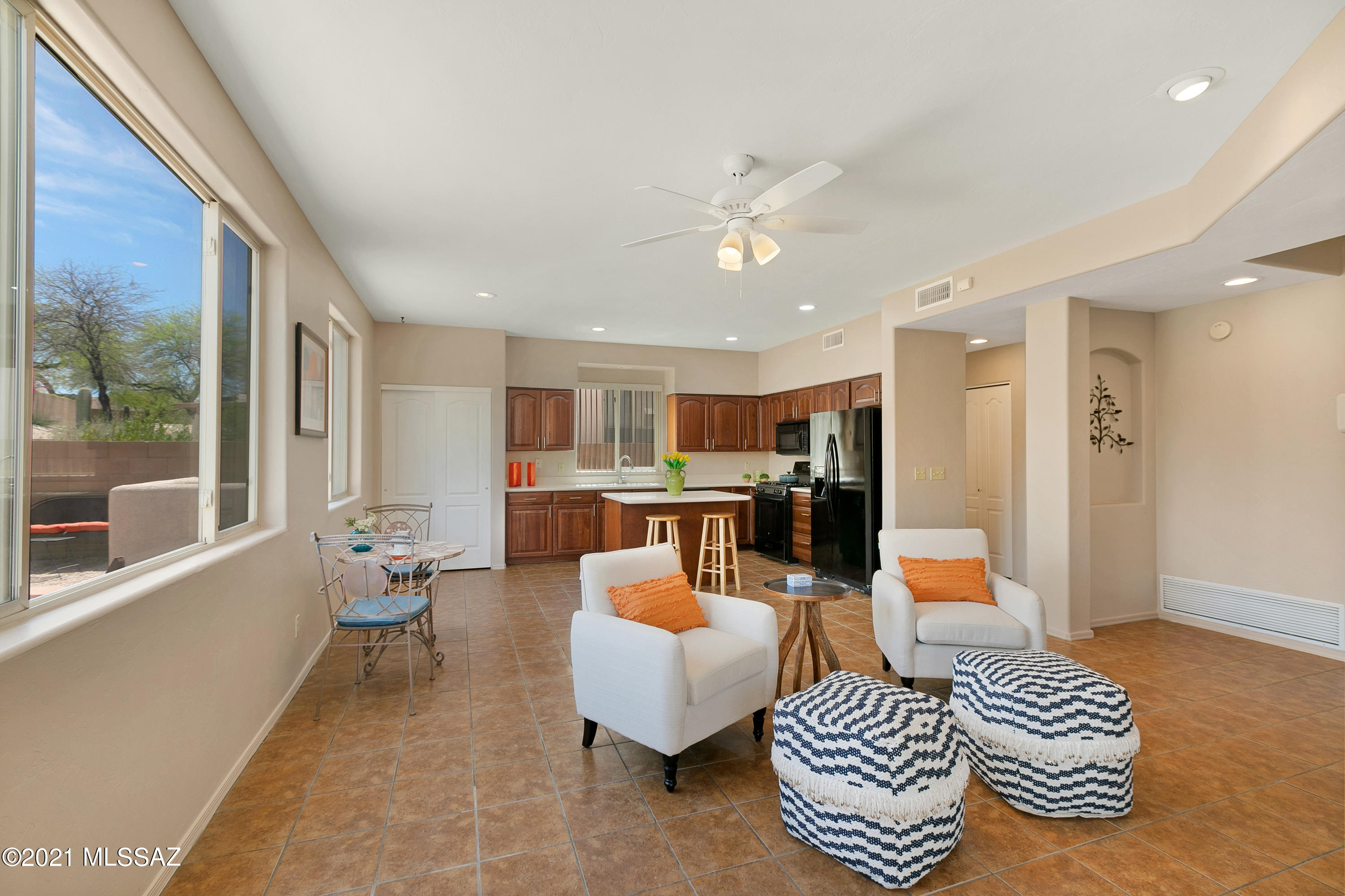Rancho Lomas (1-81) - Residential