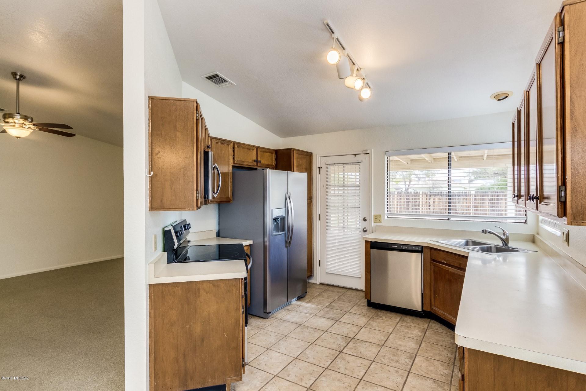 Meadowbrook (273-334, 348-403, 410-532) - Residential