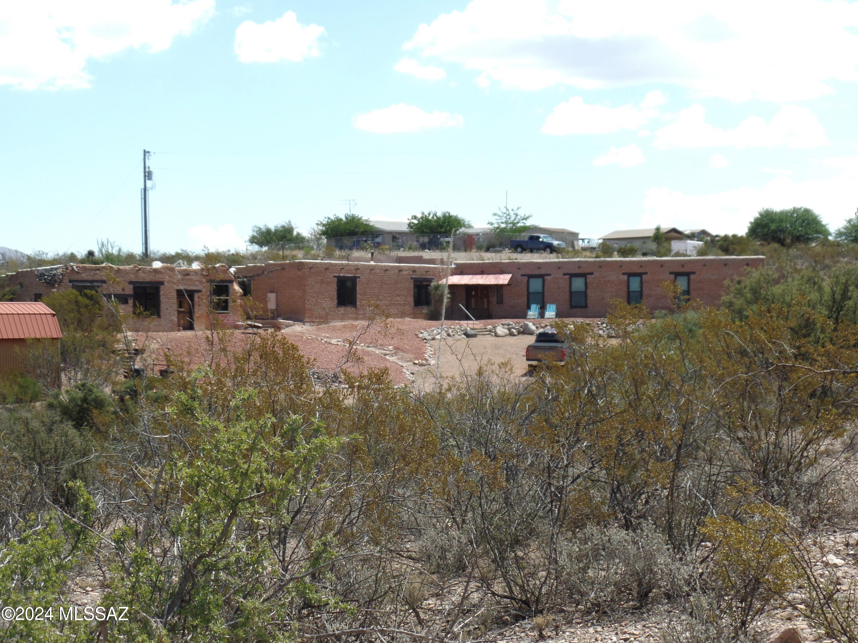 Photo 2 of 41 of 1688 N Curly Bill Drive house