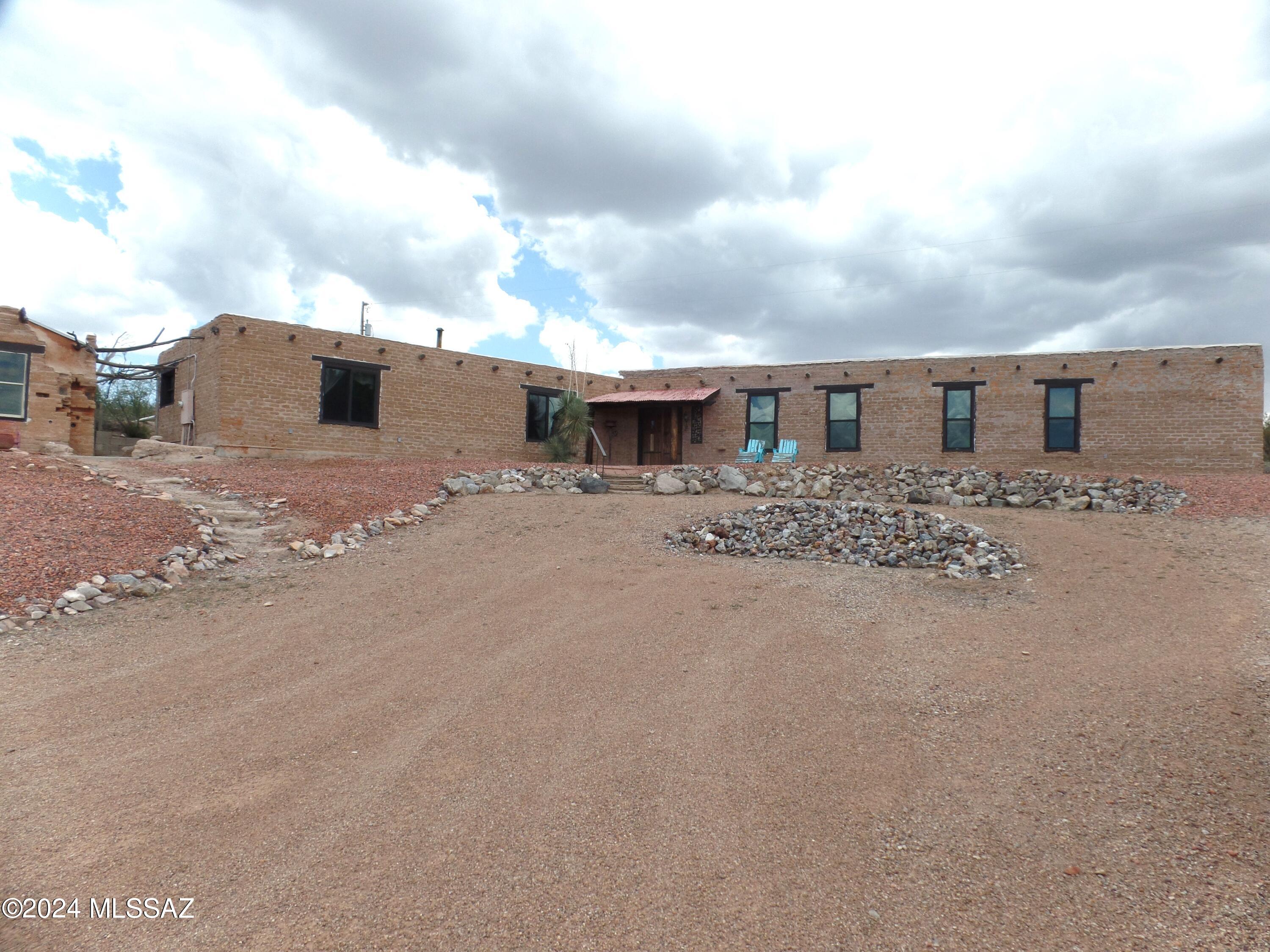 Photo 37 of 41 of 1688 N Curly Bill Drive house