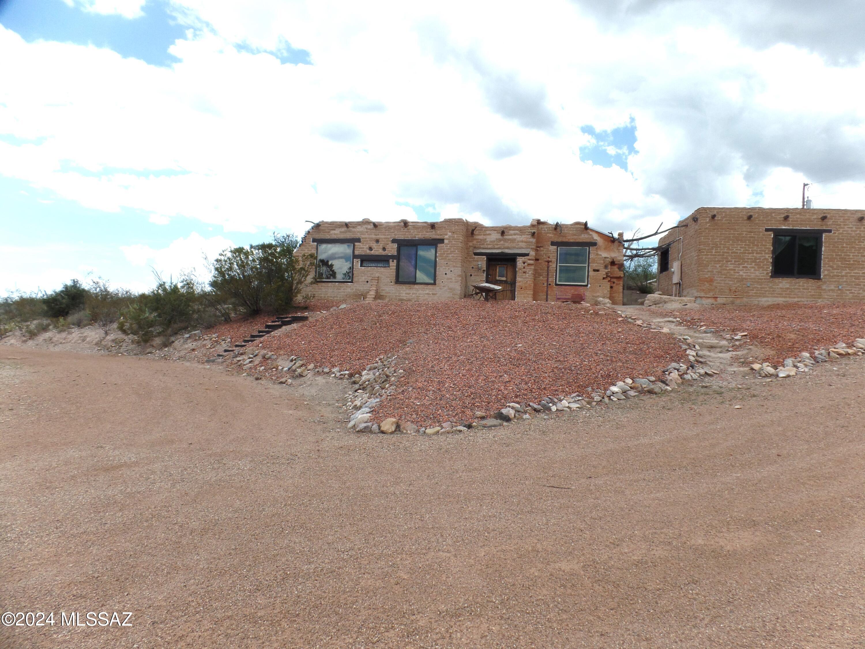 Photo 36 of 41 of 1688 N Curly Bill Drive house