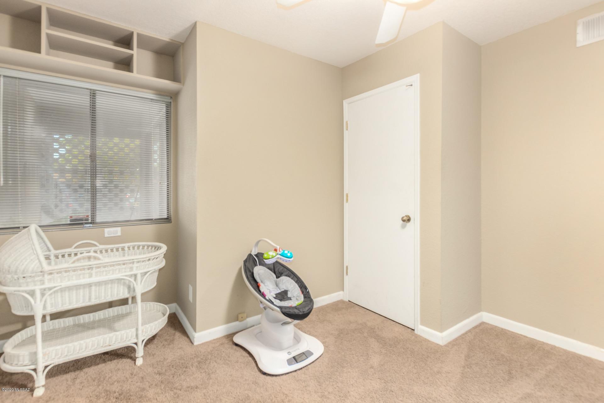 Country Club View Condos. - Residential