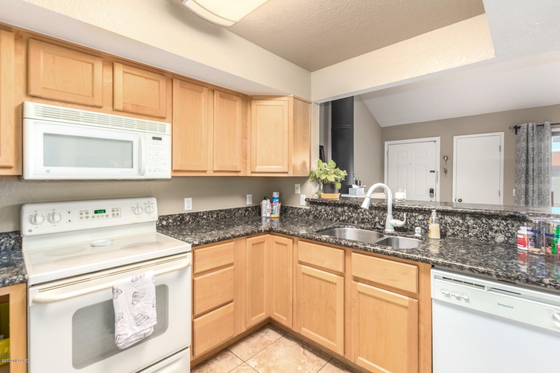 Country Club View Condos. - Residential