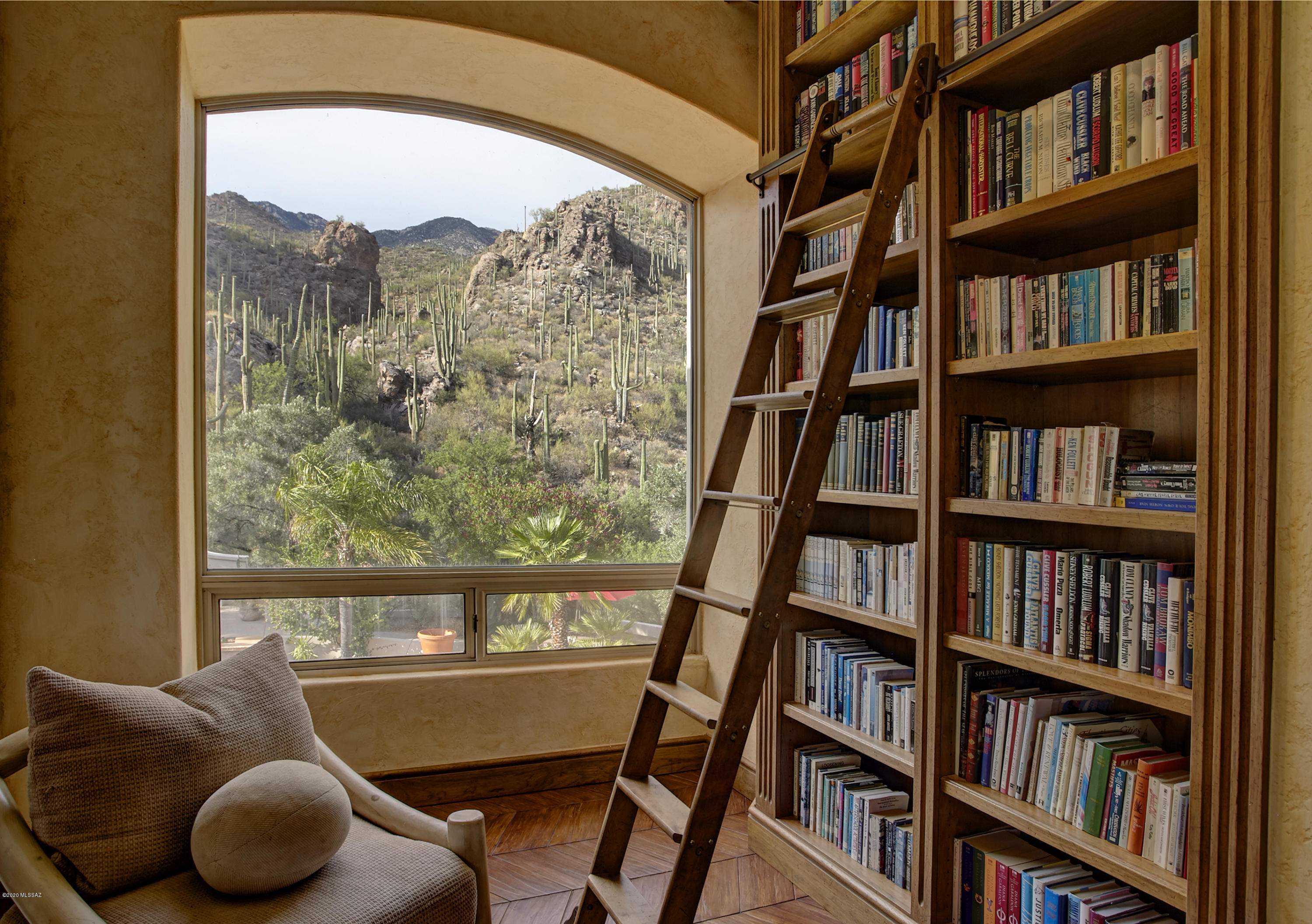 Finisterra (1-210) - Residential