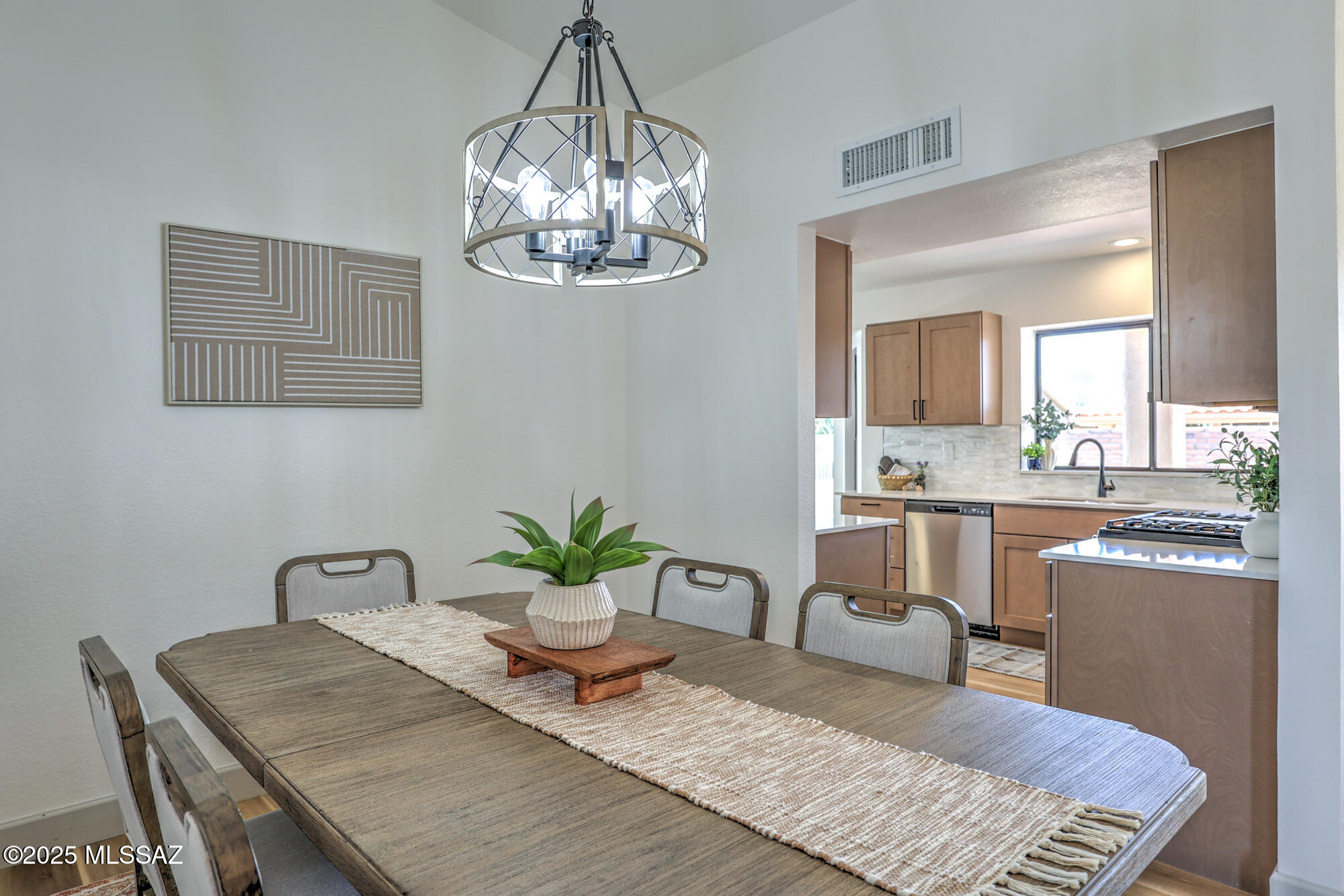 858 E Crown Ridge Drive