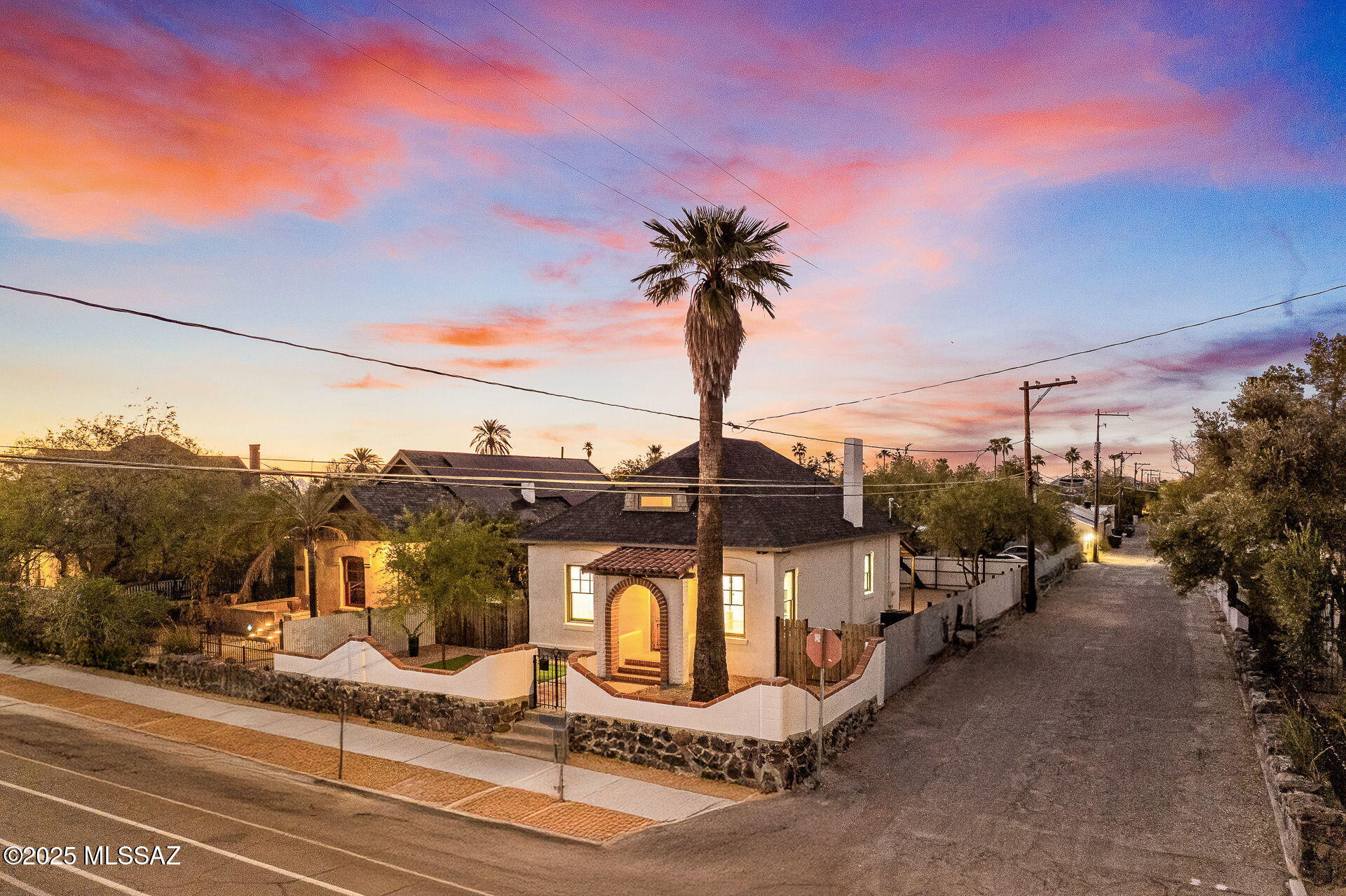 215 E University Boulevard