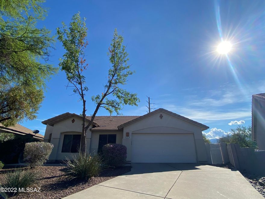 Beautiful move in ready spacious 3 bedroom, 2 bath. This home offers a Split bedroom plan,  A Master bedroom with 2 generous size walk-in closets, dual sink in master bath, Ceiling Fans in all the bedrooms, nice paint throughout. Large fully equipped kitchen,  Enjoy the amazing mountain views as you stay comfortable under the extended covered patio with fans, large backyard offers plenty of room to enjoy outdoor living.