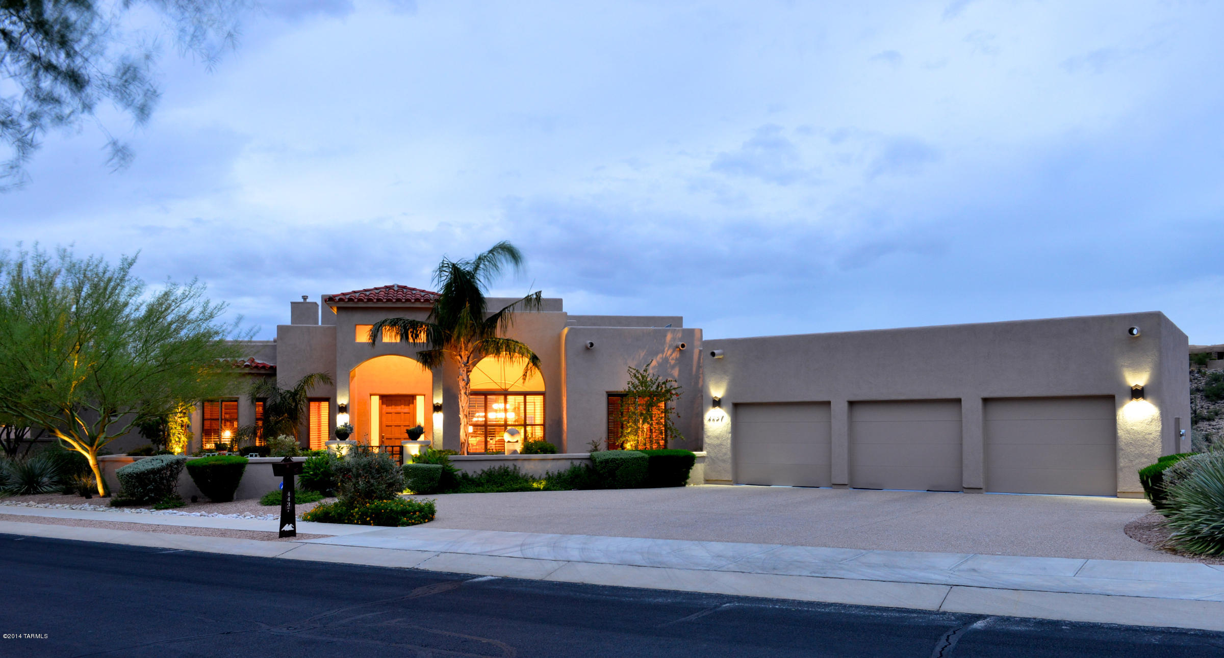 Sabino Mountain (1-290) - Residential