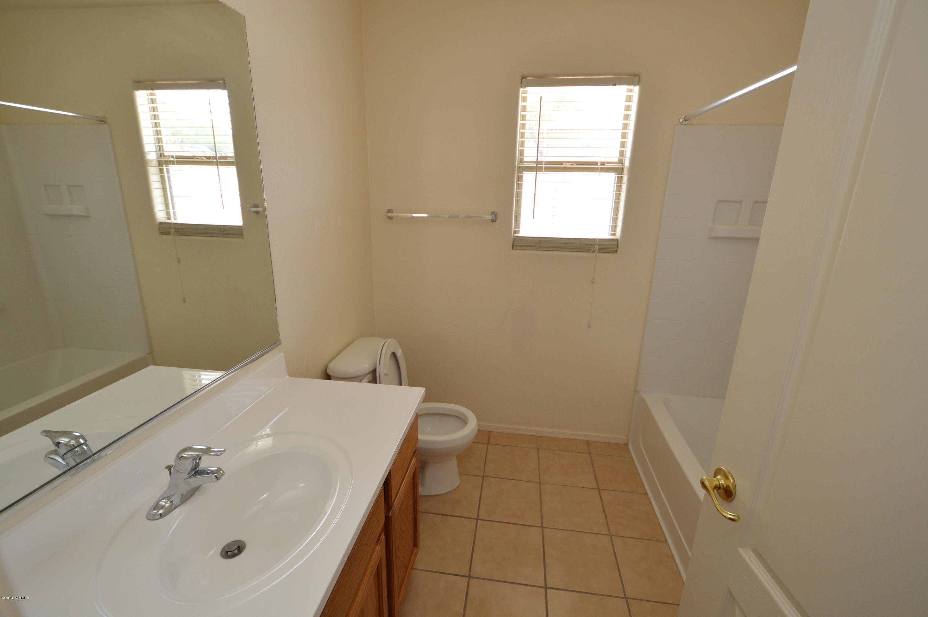 Rancho Del Lago (608-1030) - Residential Lease