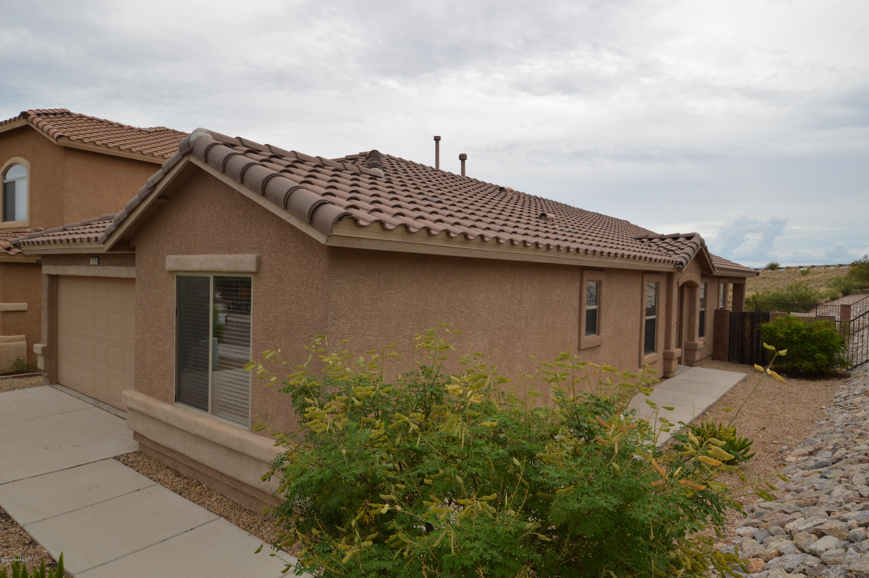 Rancho Del Lago (608-1030) - Residential Lease