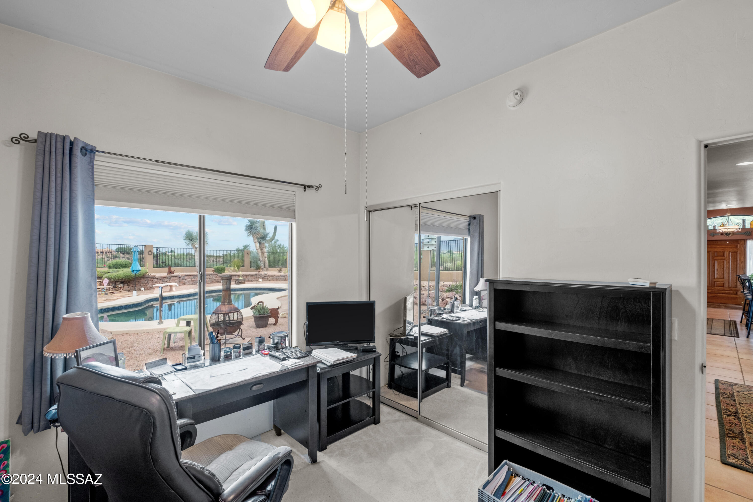Sombras Del Cerro (1-12) - Residential