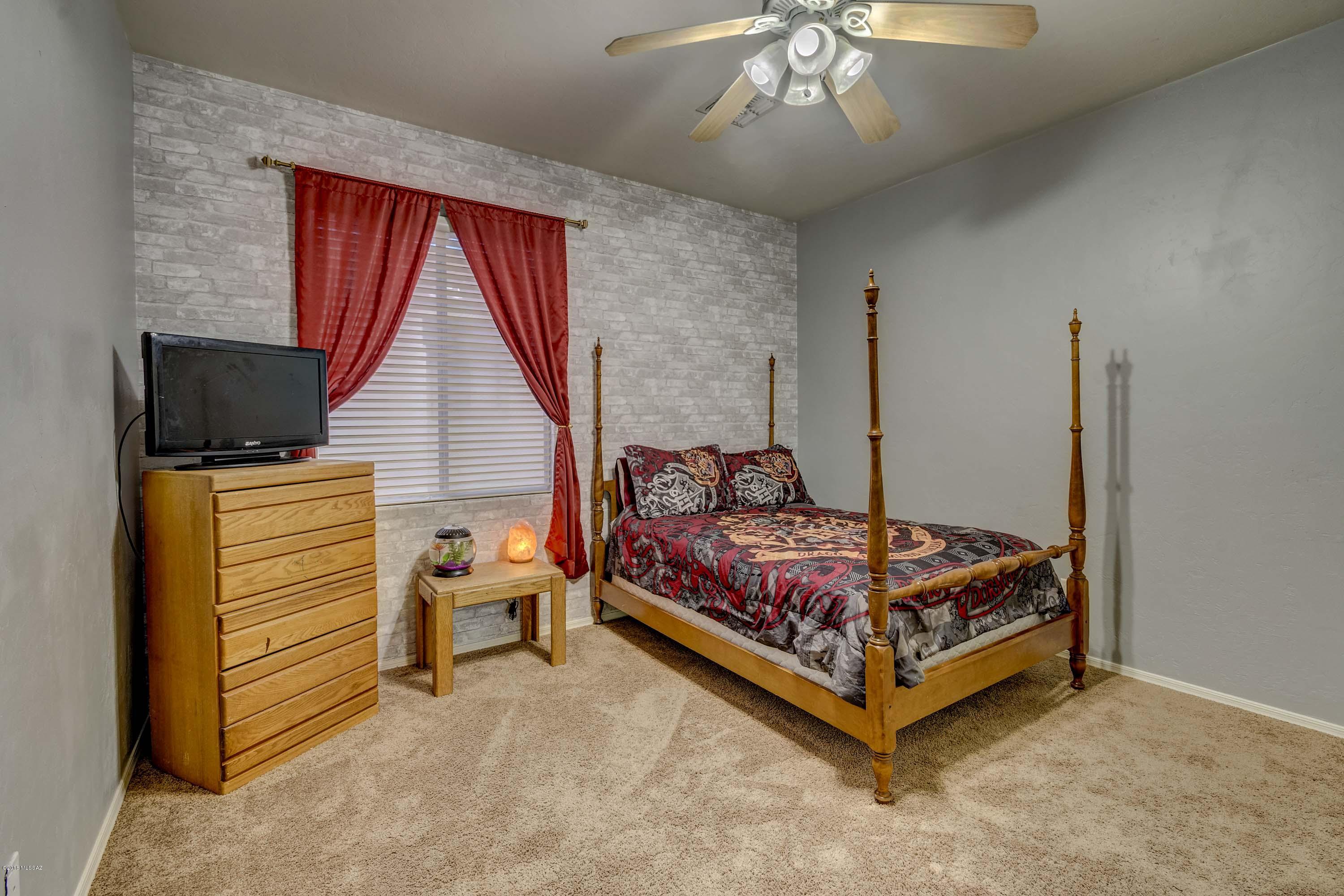 The Villages At Dove Mountain (114-234) - Residential Lease