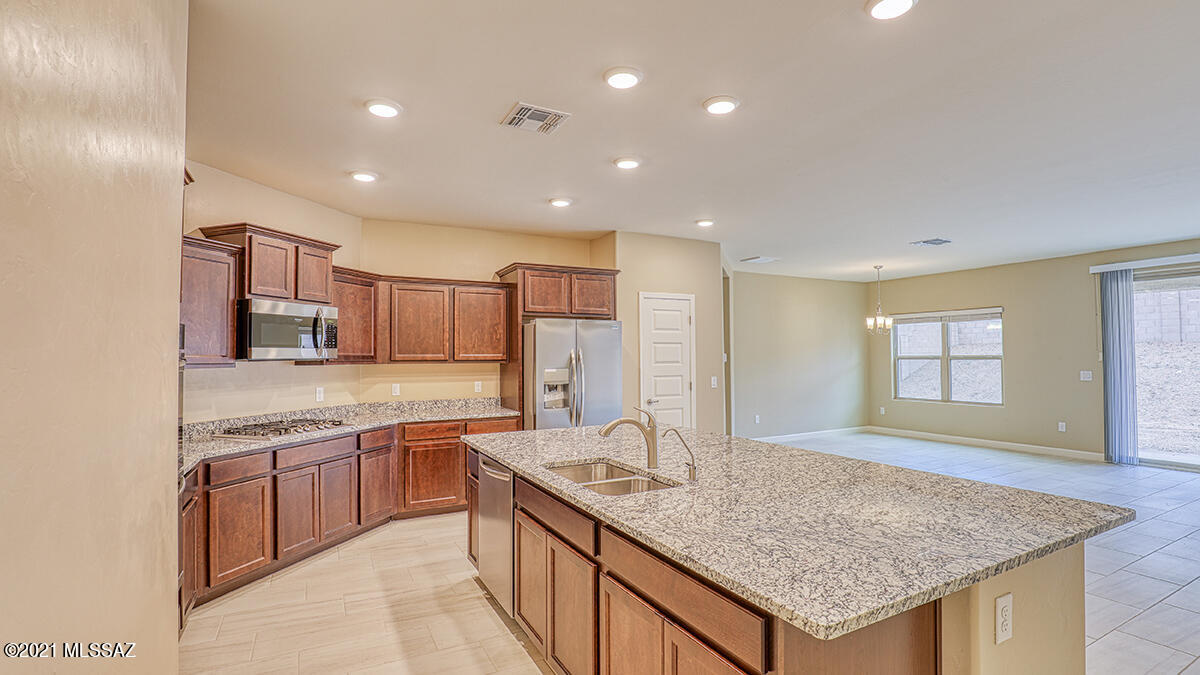 Residences At Miller Ranch - Residential