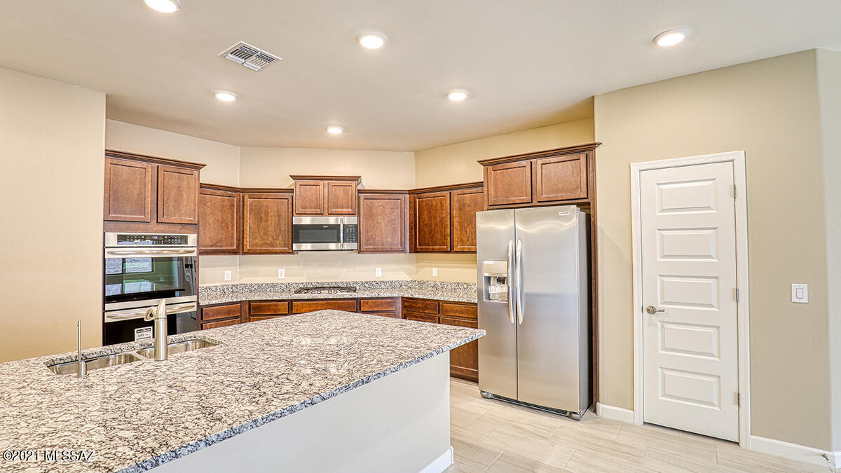 Residences At Miller Ranch - Residential