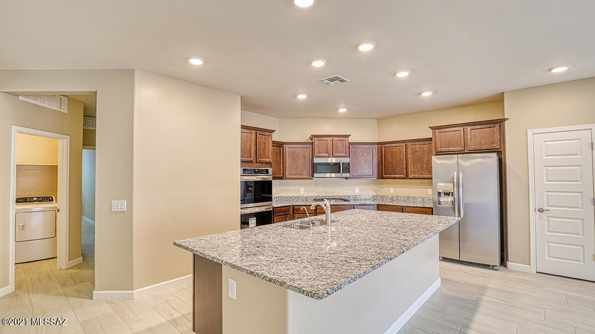 Residences At Miller Ranch - Residential