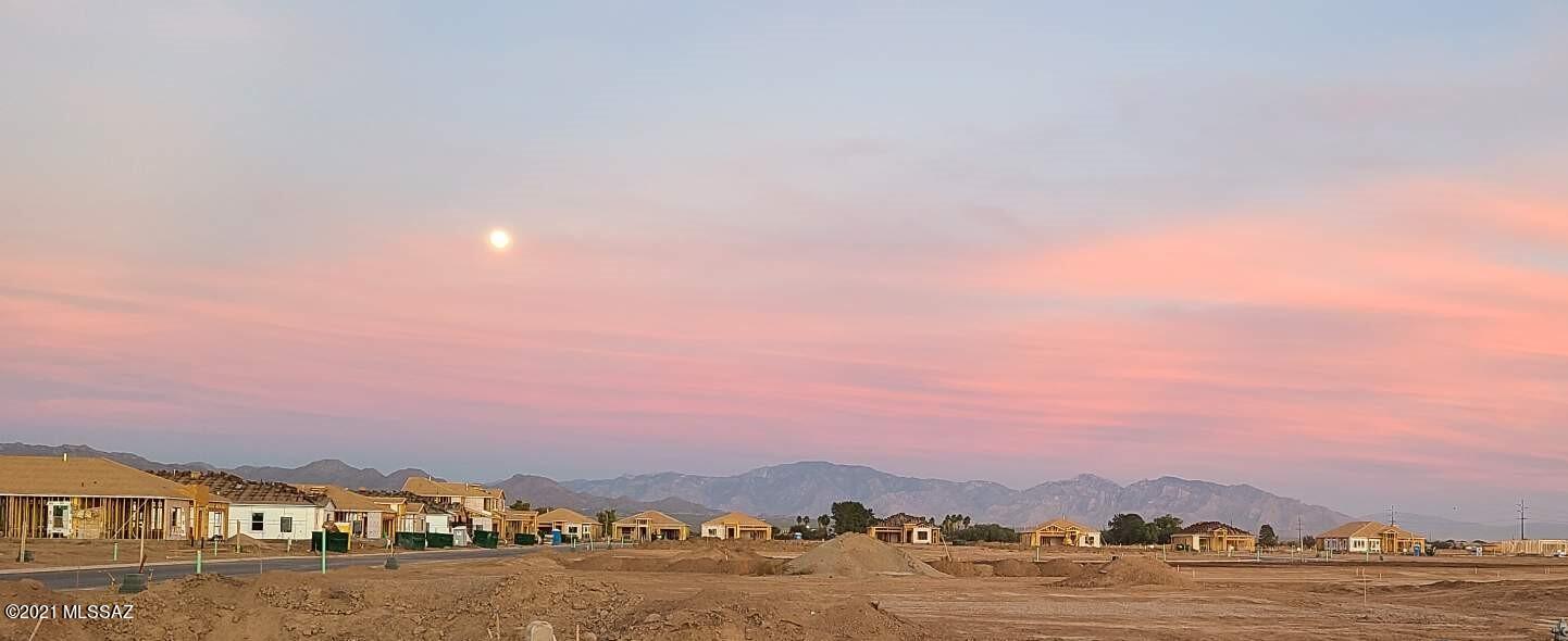 The Village at Barnett - Residential