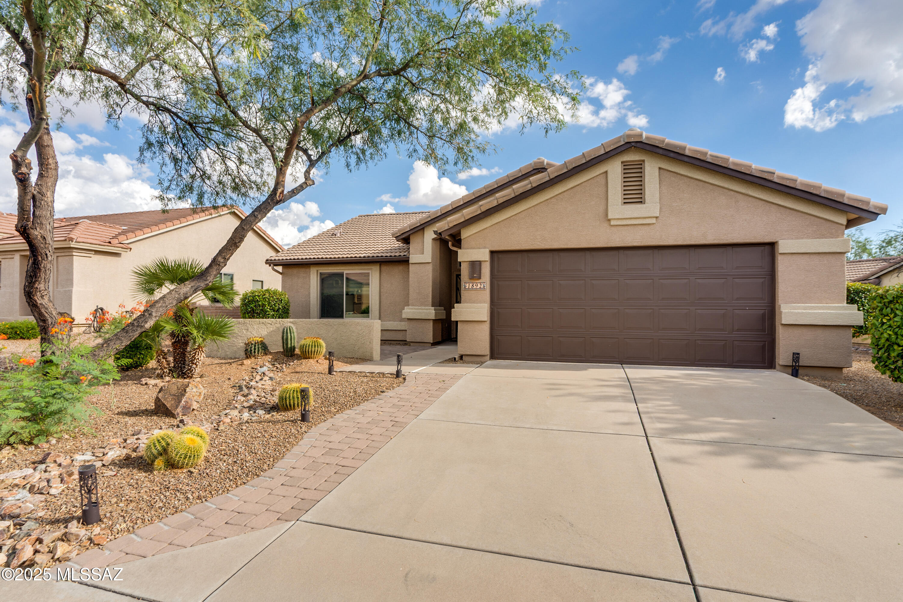 1892 E Cliff Swallow Trail