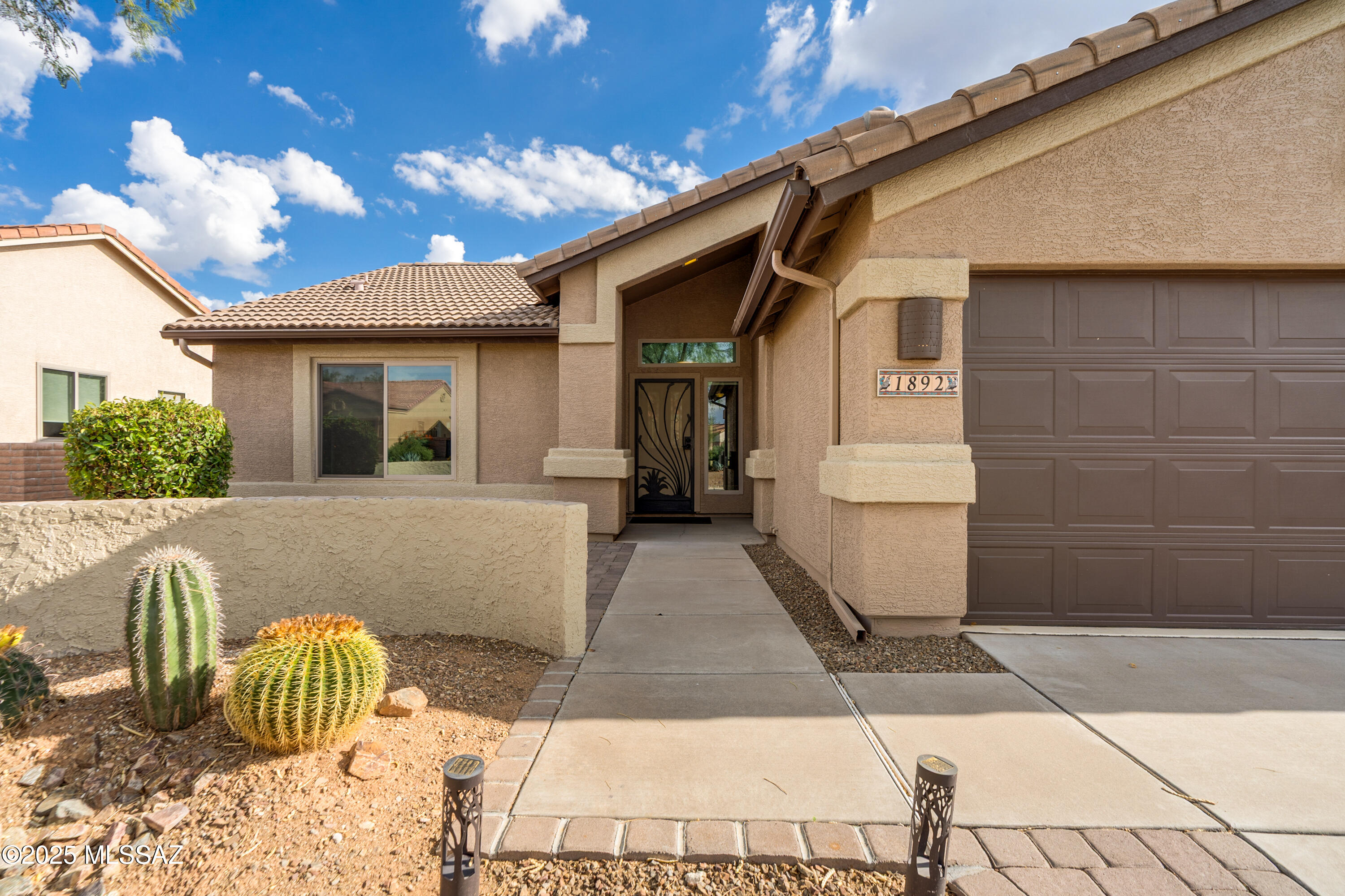 1892 E Cliff Swallow Trail