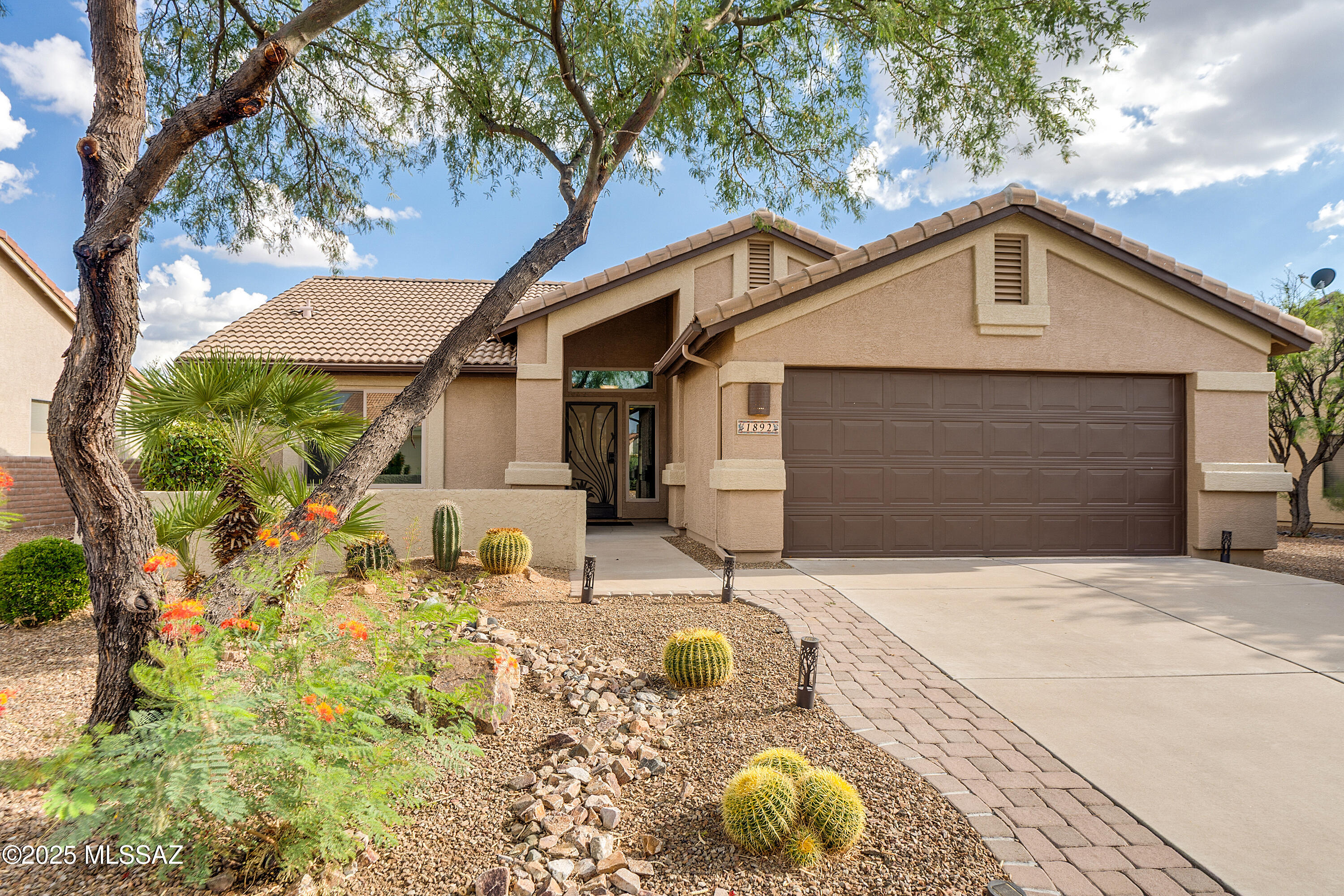 1892 E Cliff Swallow Trail