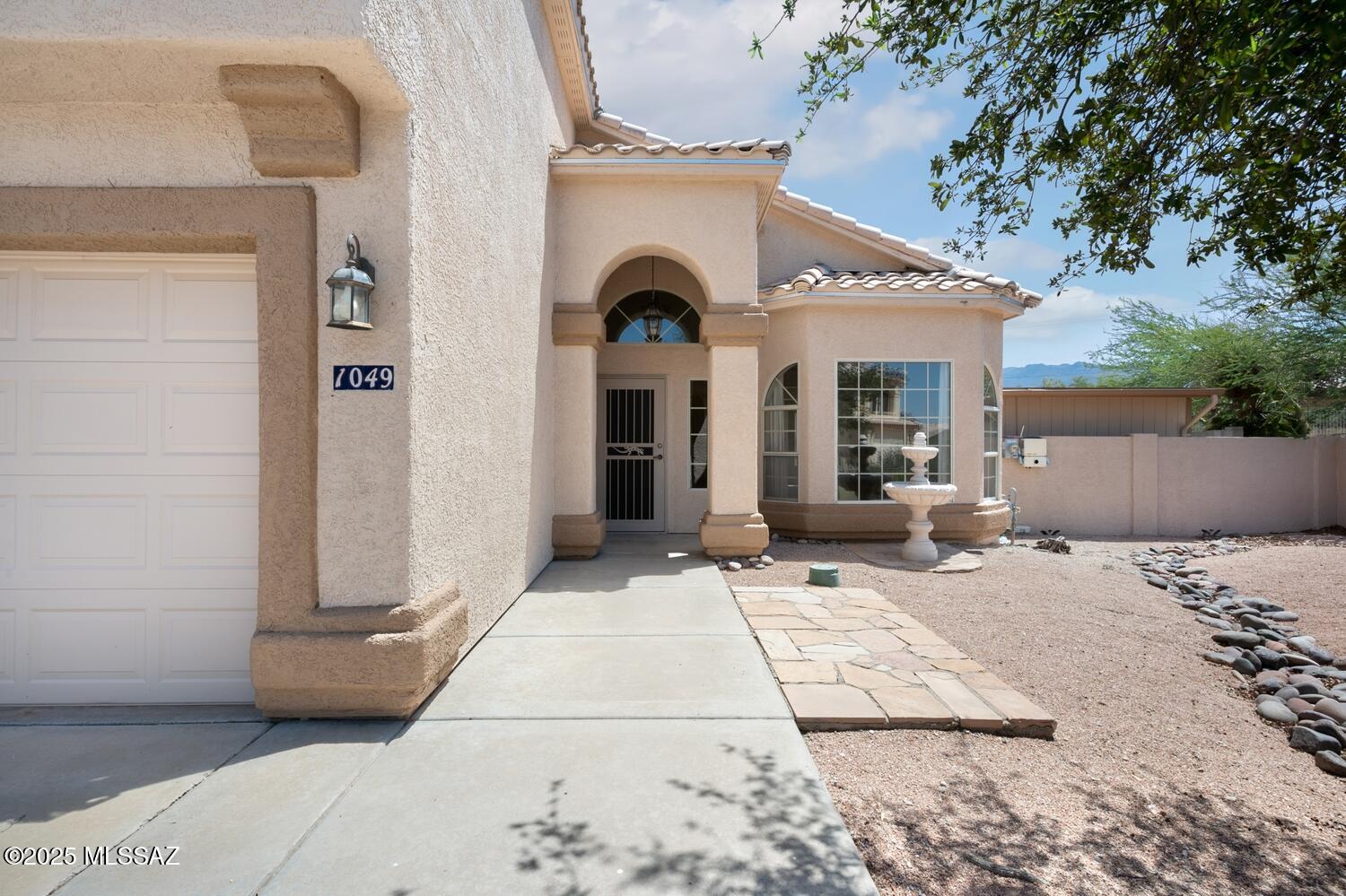 1049 S Desert Senna Loop