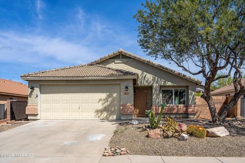 Photo of 5536 W Durham Hills Street, Marana, AZ 85658 (MLS # 22510919)